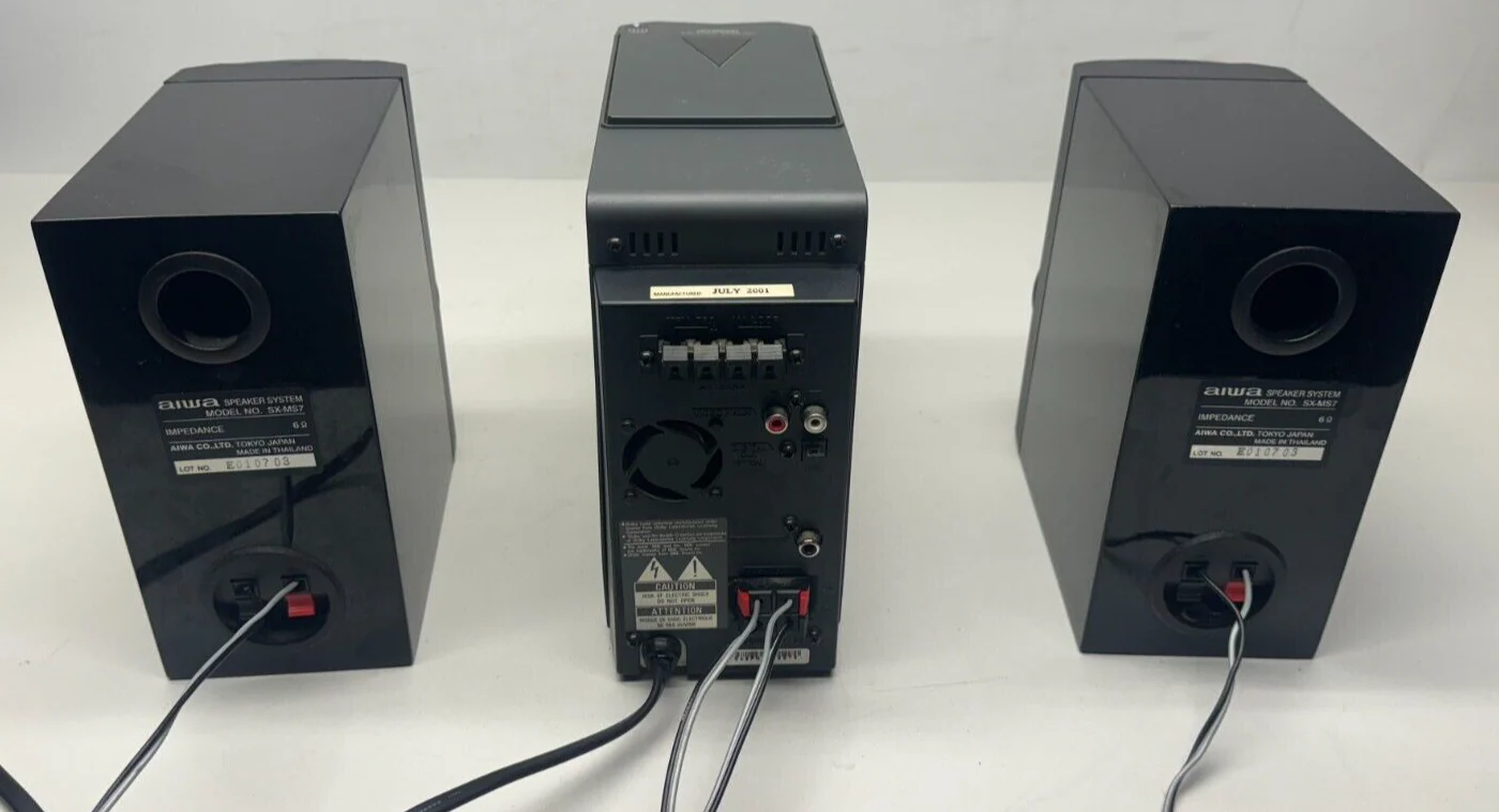 AIWA XR-MS3 Shelf Stereo CD Cassette FM-AM Radio w/ Factory Speakers - Image 2