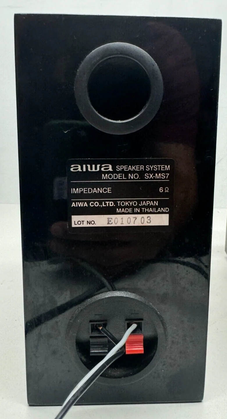 AIWA XR-MS3 Shelf Stereo CD Cassette FM-AM Radio w/ Factory Speakers - Image 3
