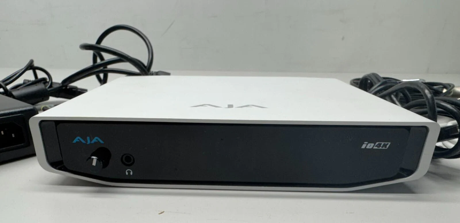 AJA Io 4K Professional Video I/O for Thunderbolt 2 *with power supply* - Image 2