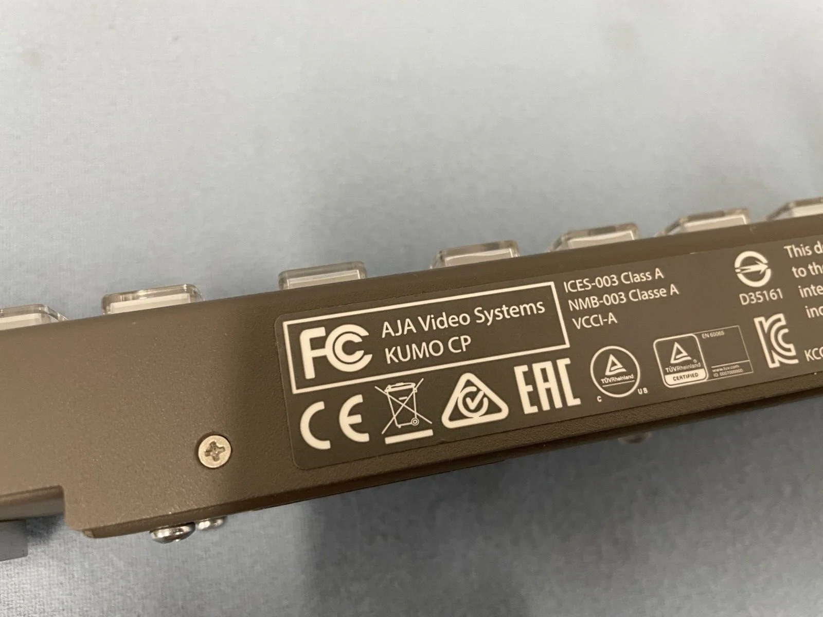 AJA Kumo 1616 Compact 16x16 3G-SDI and CP Remote Control Panel with Power Supply - Image 6