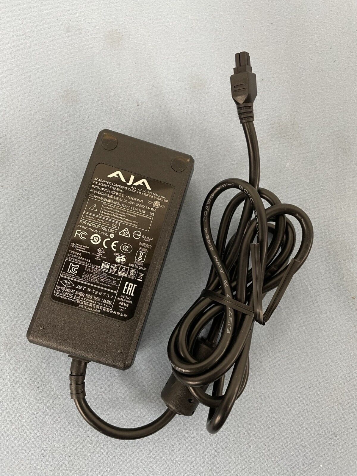 AJA Kumo 1616 Compact 16x16 3G-SDI and CP Remote Control Panel with Power Supply - Image 8