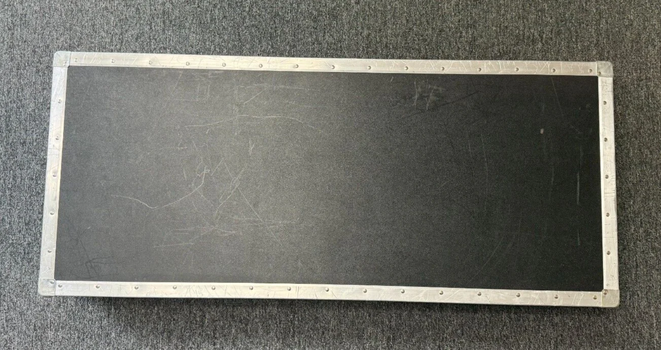 Anvil Acoustic Guitar Hard Flight Case - 46 x 20 x 7 - Image 4
