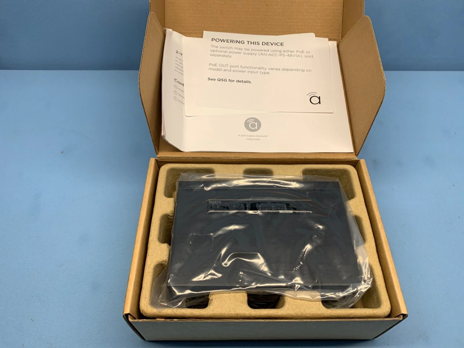 Araknis AN-110-SW-C-5P PoE 5-port Unmanaged + Gigabit Switch w/ Compact Design - Image 3