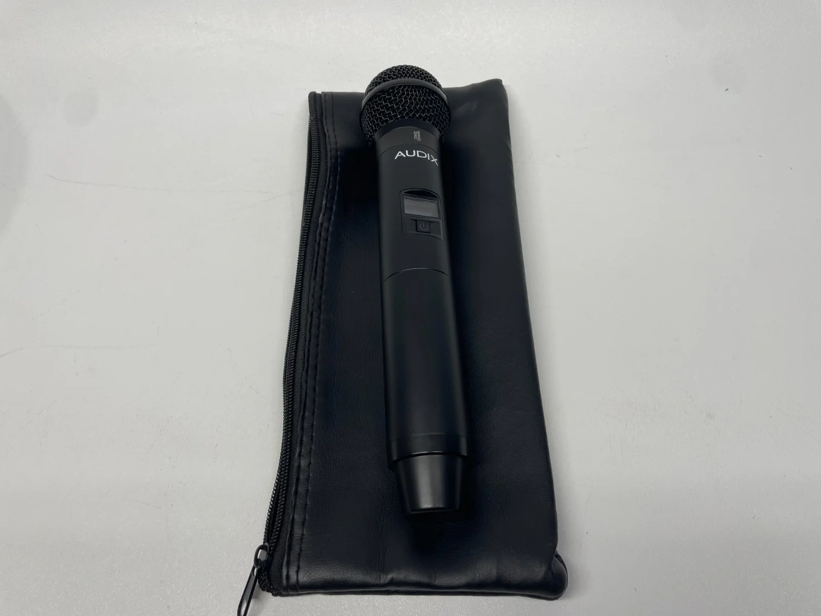 Audix R42 Dual-Channel Receiver with B60 Bodypack and H60 Handheld Transmitters - Image 6