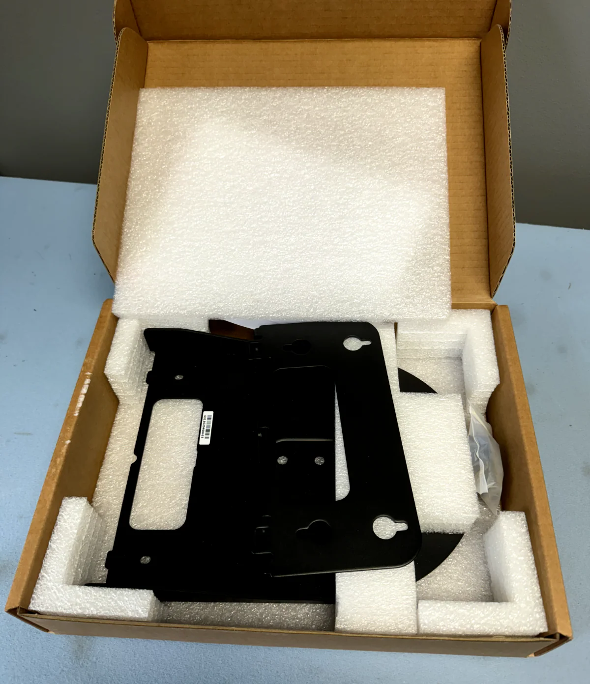 AVer COMSVCMNT PTZ Camera Wall Mount for PTZ & PTC/TR Series Cameras - Image 3