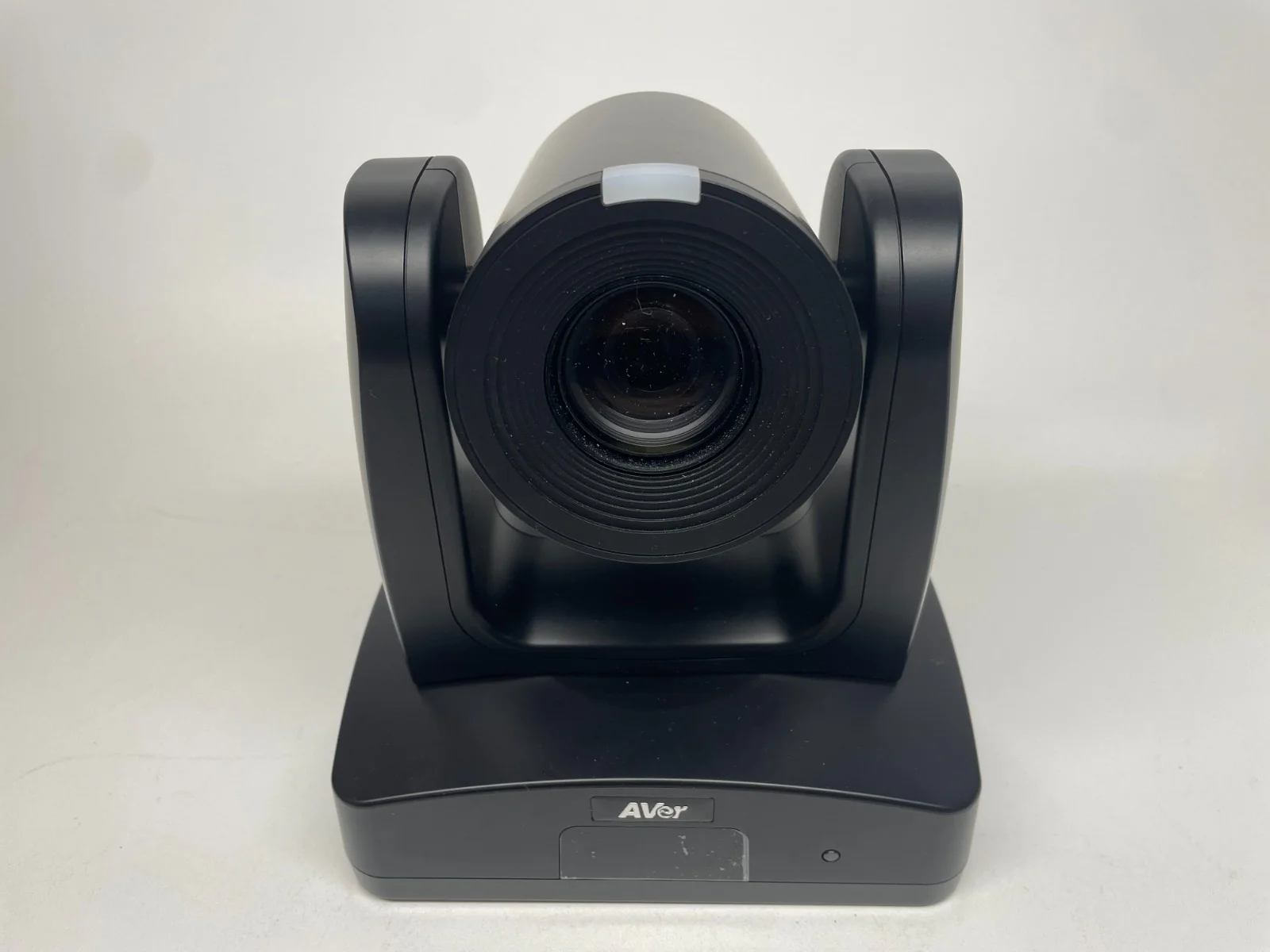AVer TR323NV2 Auto-Tracking Livestreaming UHD 4K NDI HX PTZ Camera with 21x Zoom - Image 4