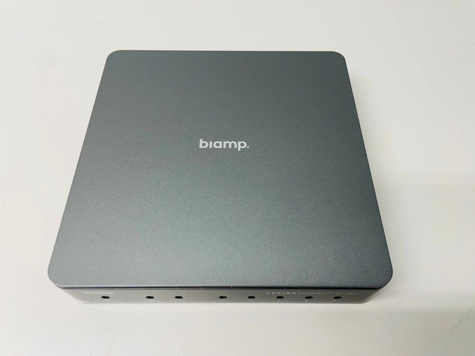 Biamp 911.0087.900 TesiraCONNECT TC-5D Room Connection Device with Dante - Image 3