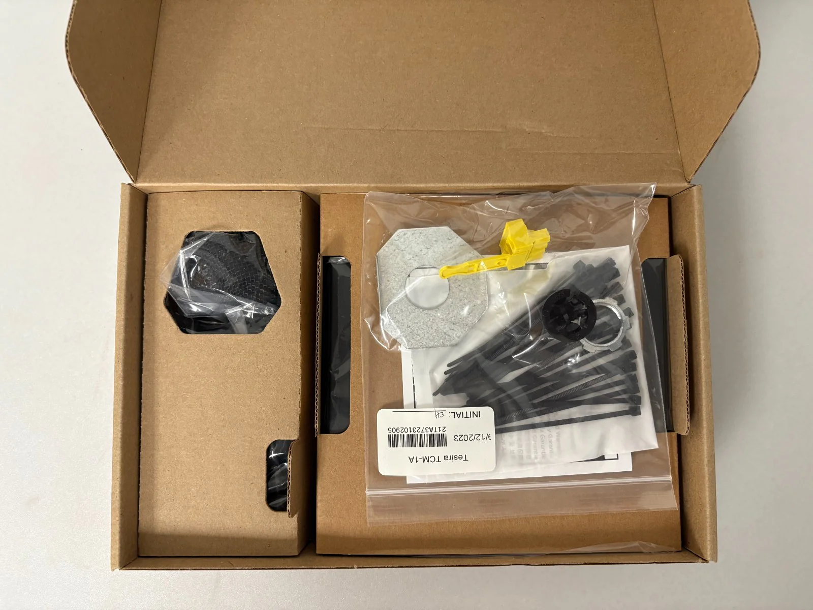 Biamp Parle TCM-1A Beamtracking Pendant Ceiling Microphone (P/N: 911.0493900) - Image 3