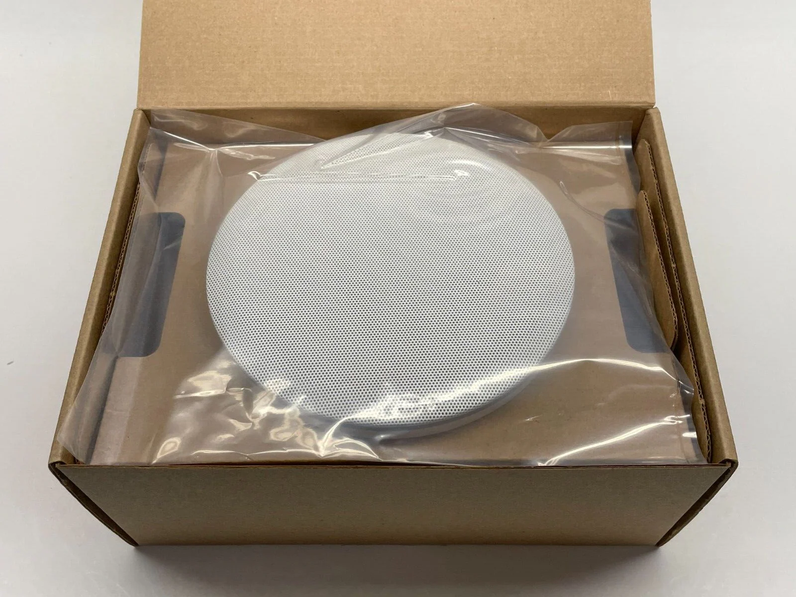 Biamp TCM-XEX  (WHITE)  Parlé Beamtracking Ceiling Microphone 911.0500.900 - Image 3