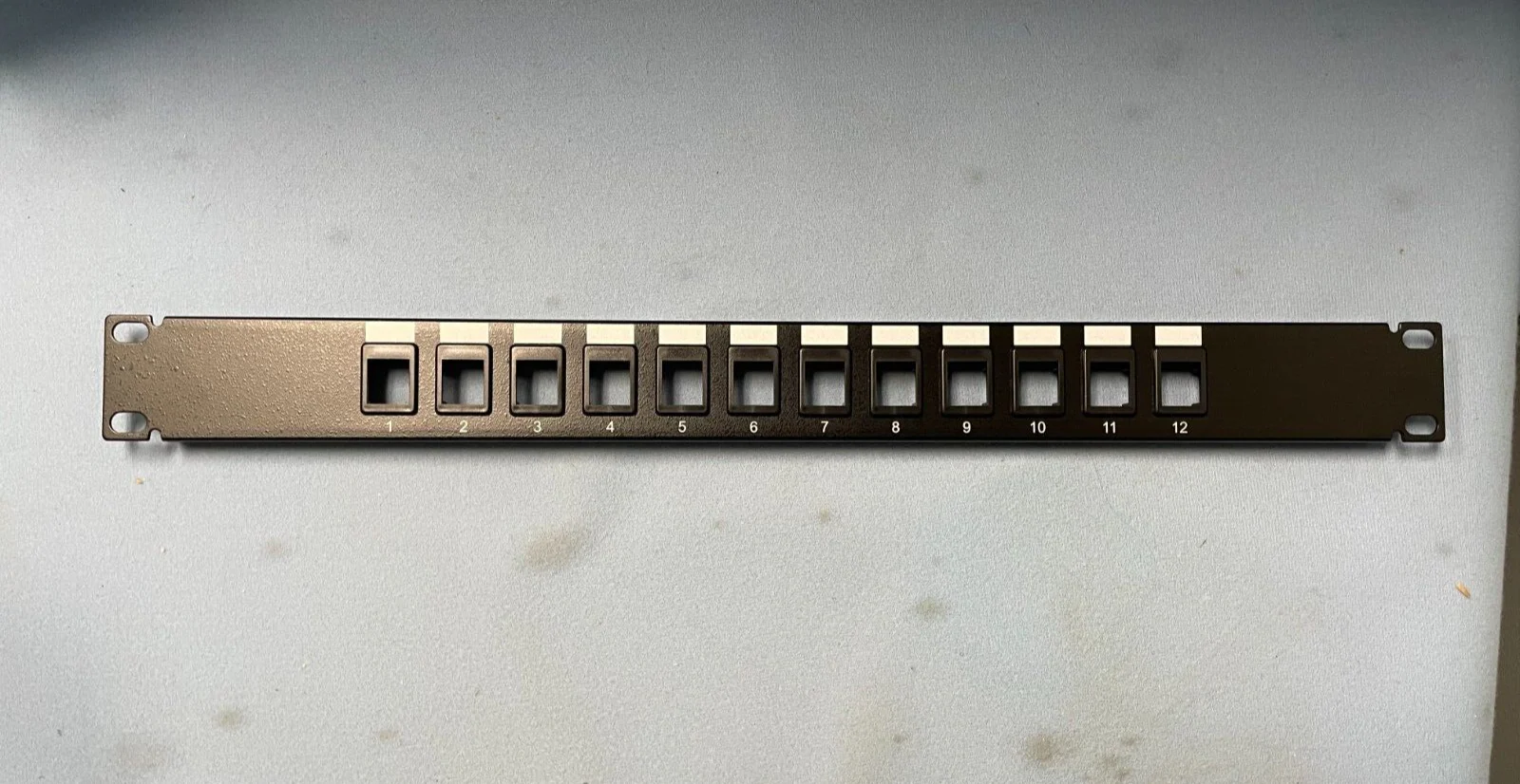 C2G 12 Port Blank Keystone Patch Panel - Image 3