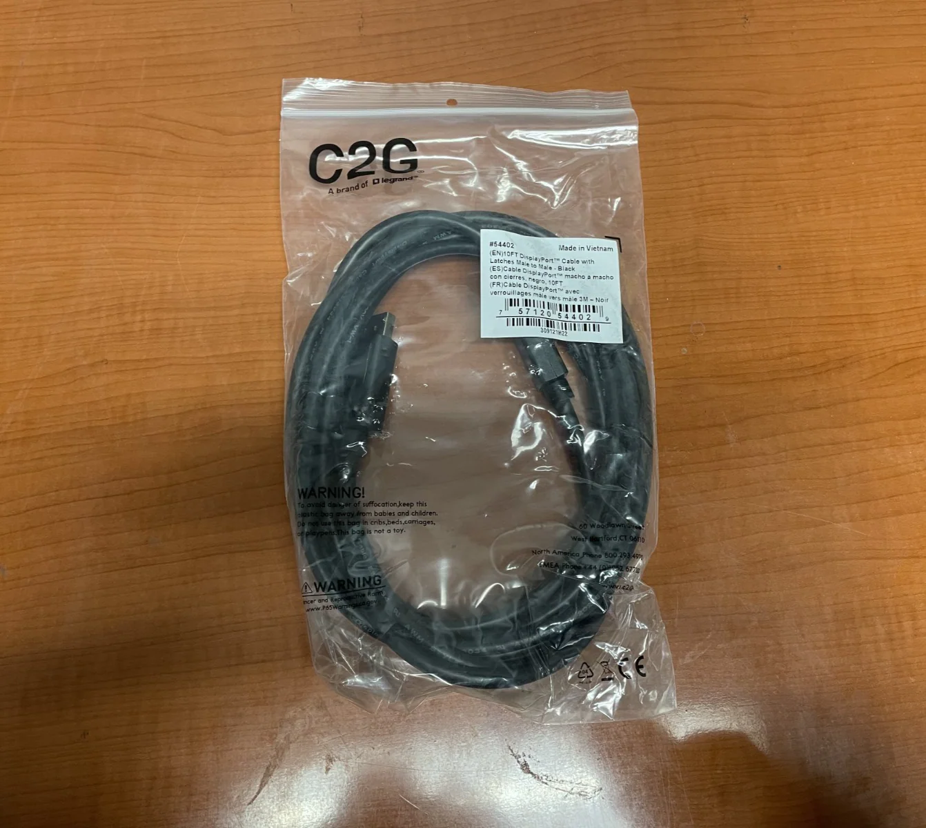 C2G 54402 10ft (3m) DisplayPort Cable with Latches 4K 60Hz UHD M/M Lot of 5 - Image 2