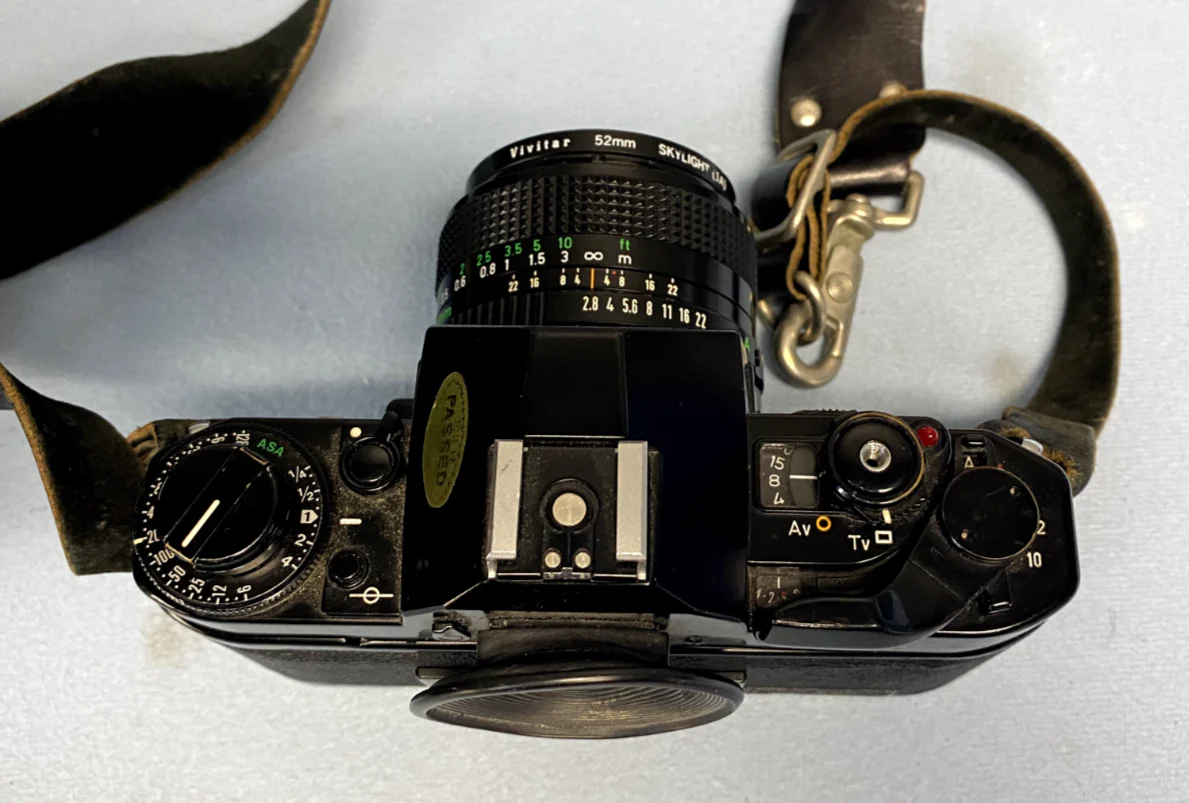 Canon A-1 Vintage 35mm Film Camera with FD 28mm Lens and Case TESTED Japan - Image 3
