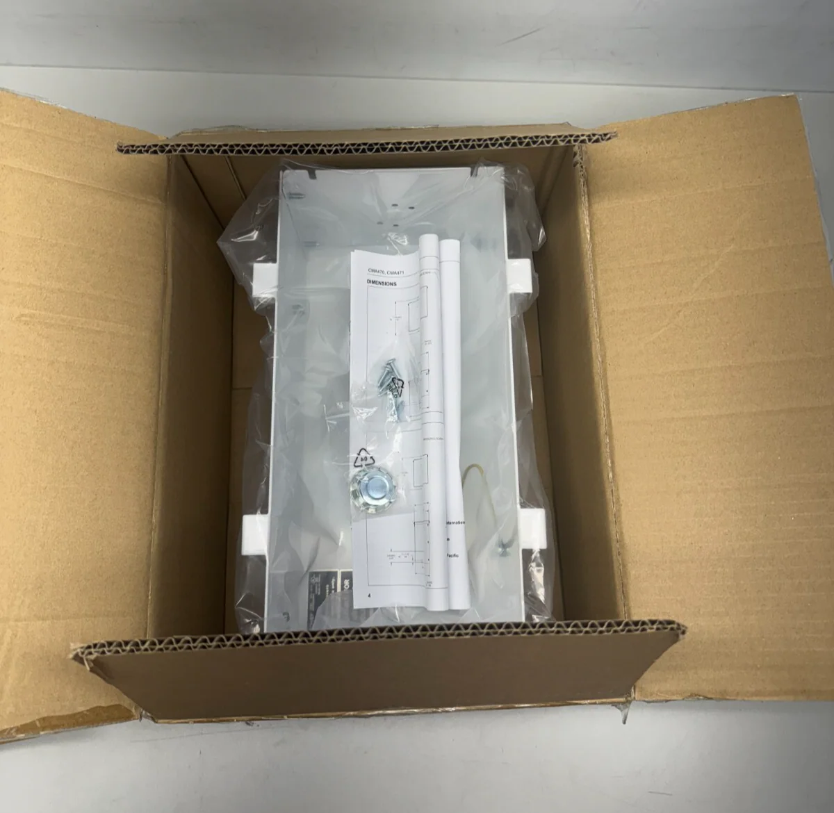 Chief CMA470 Above-Tile Storage Accessory for Suspended Ceiling Kit WHITE - Image 3