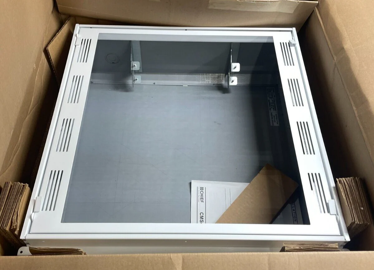 Chief CMS492 Plenum Rated Ceiling Enclosure Storage Box (White, 2x2') - Image 3