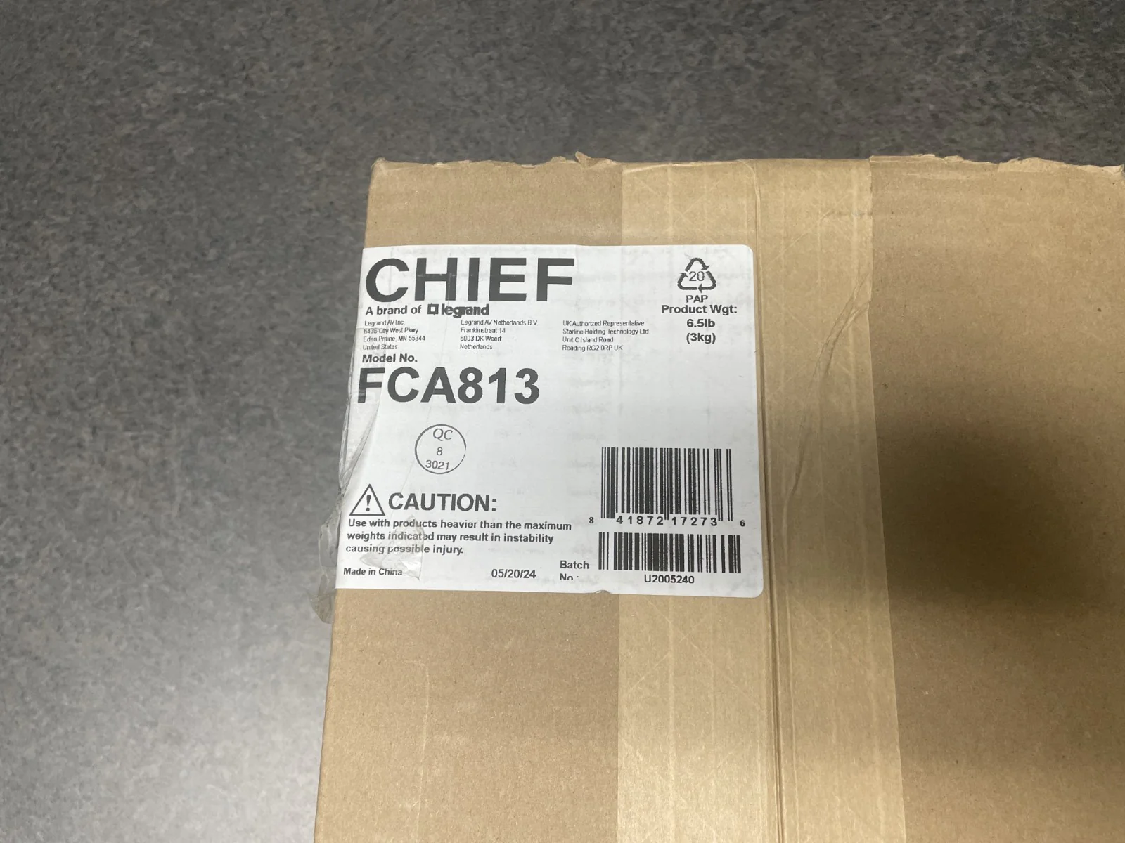 Chief FCA813 Fusion Above/Below Accessory Shelf for 62 to 100" Displays - Image 2