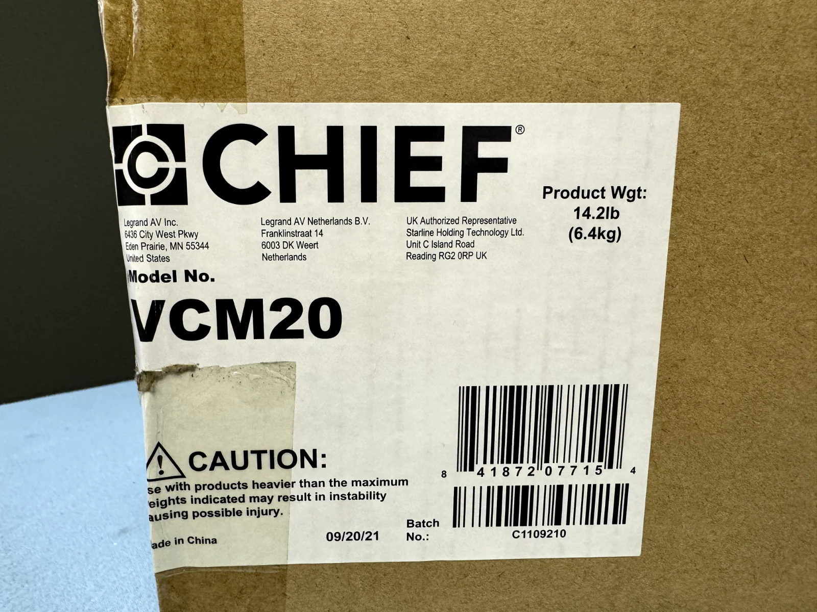 Chief VCM20 Heavy Duty LCD/CRT Projector Ceiling Mount - Image 2