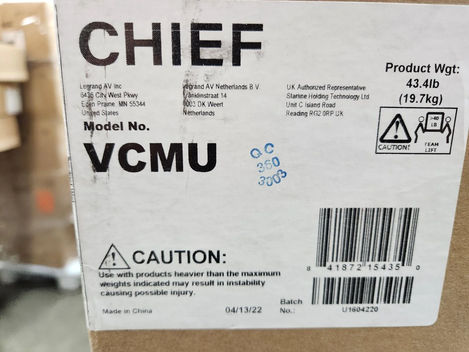 Chief VCMU Heavy Duty 250lb Capacity Universal Projector Ceiling Mount - Image 2