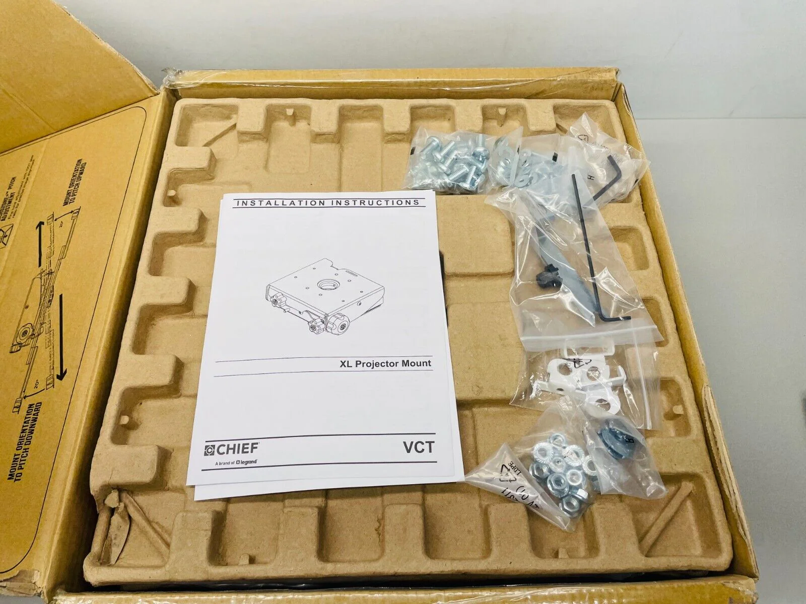 Chief VCTUW XL Universal Tool-Free Projector Mount (White) - Image 3