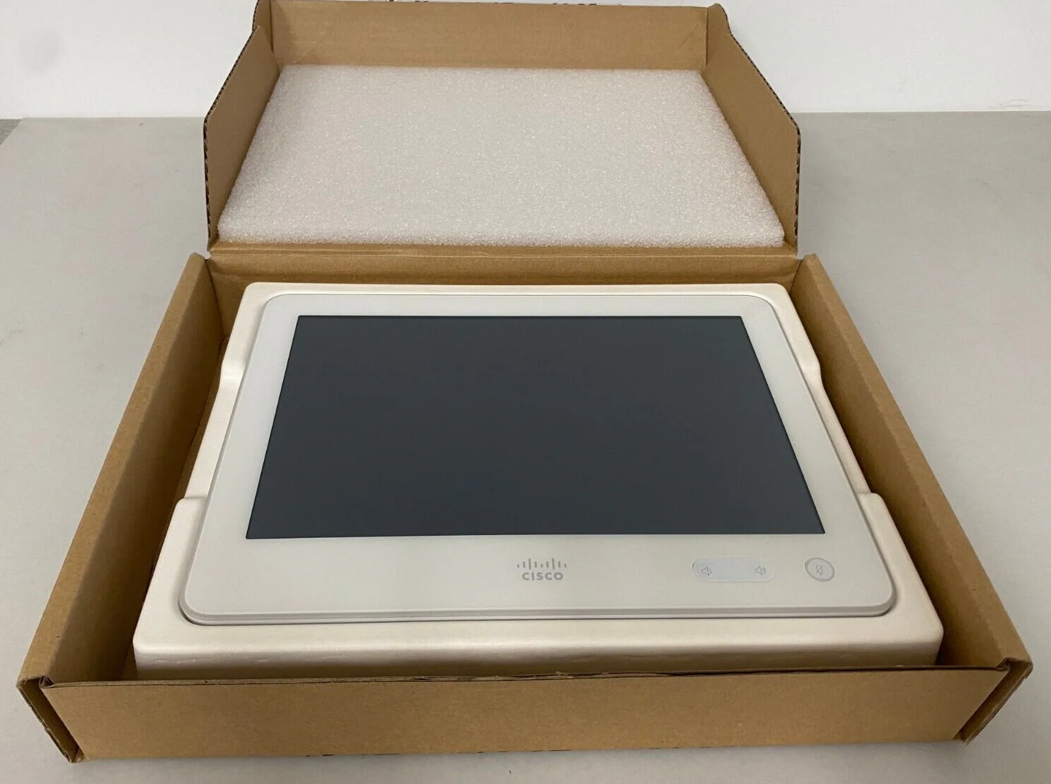 Cisco 74-115968-02 / CS-TOUCH10 V02 - Image 2