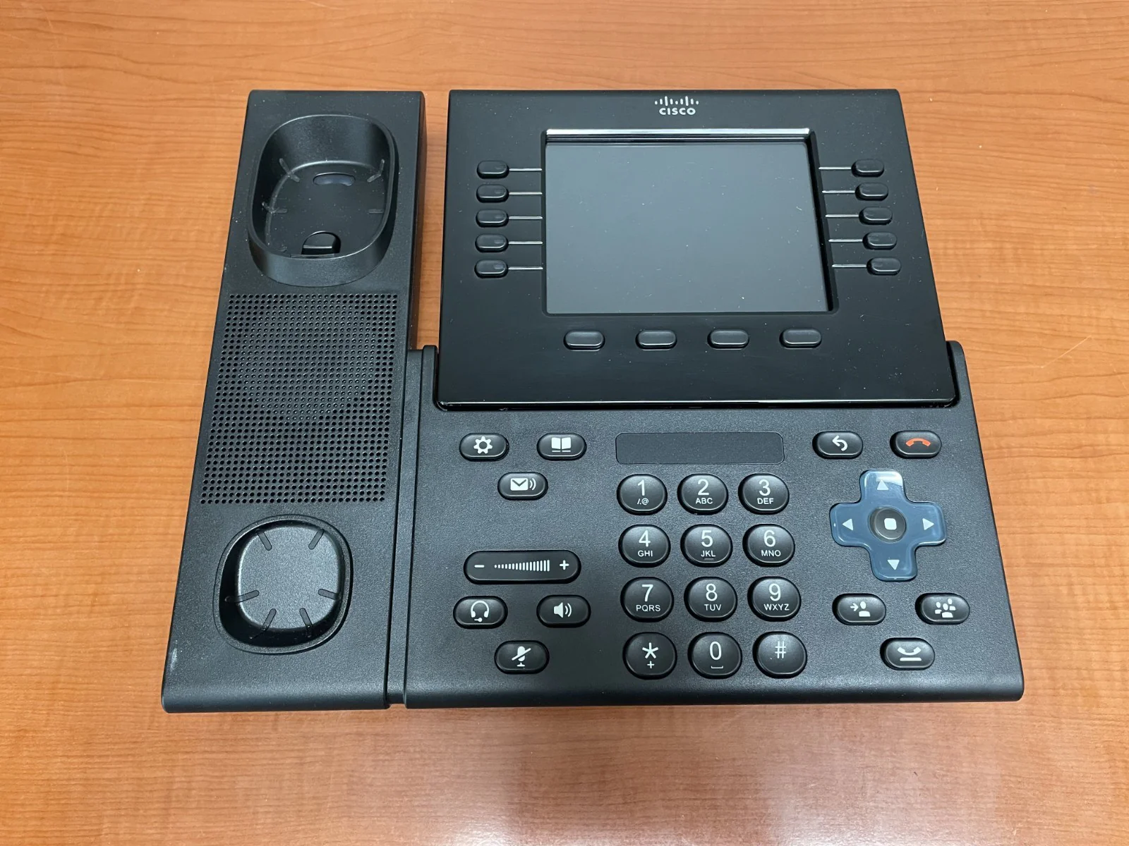 Cisco CP-8961-CL-K9= IP Phone Slimline Handset 5" Color Display - Image 5
