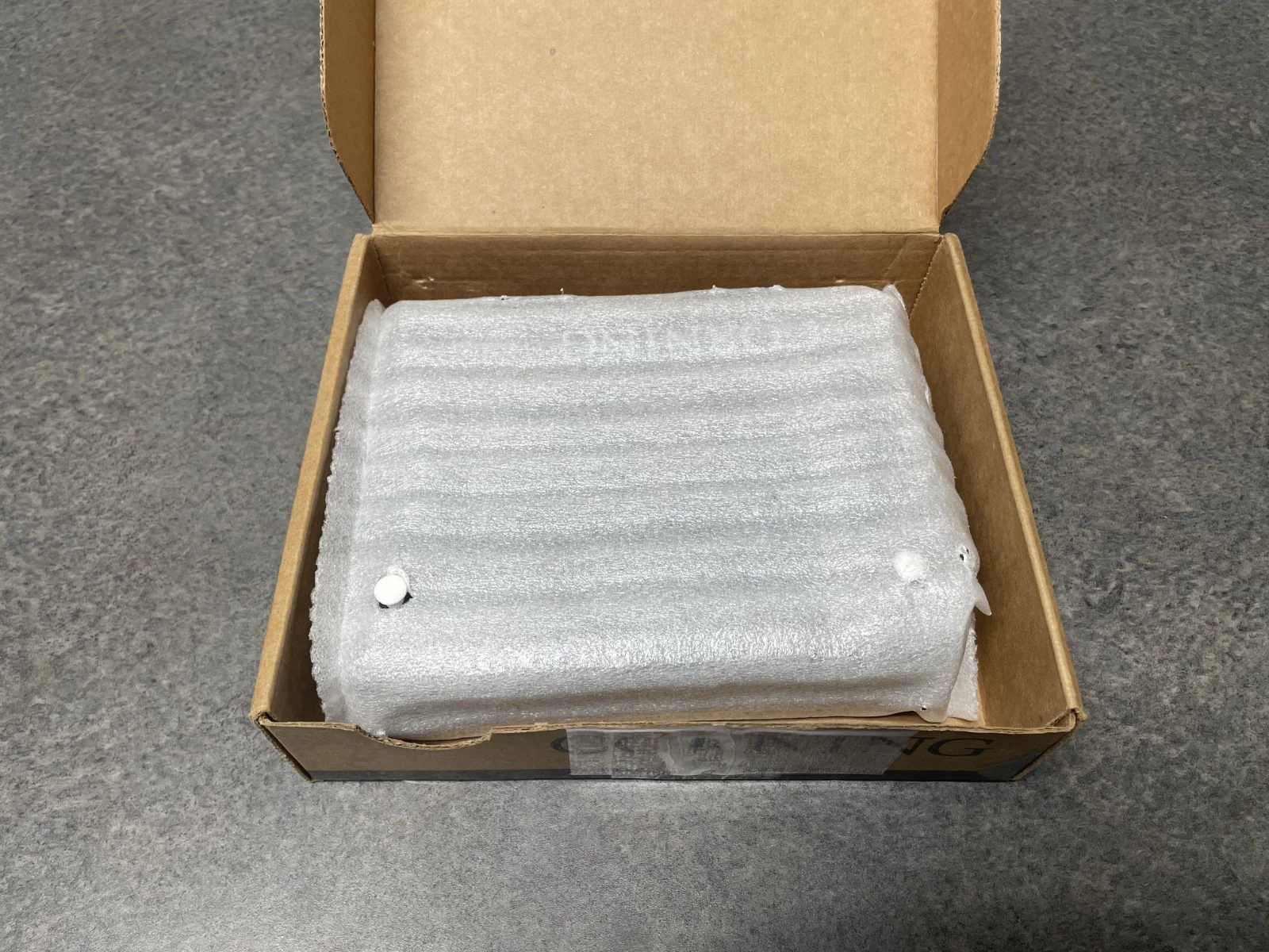 Corning SPH-01P Wall-Mount Single-Panel Housing Holds one CCH Connector Panel - Image 3