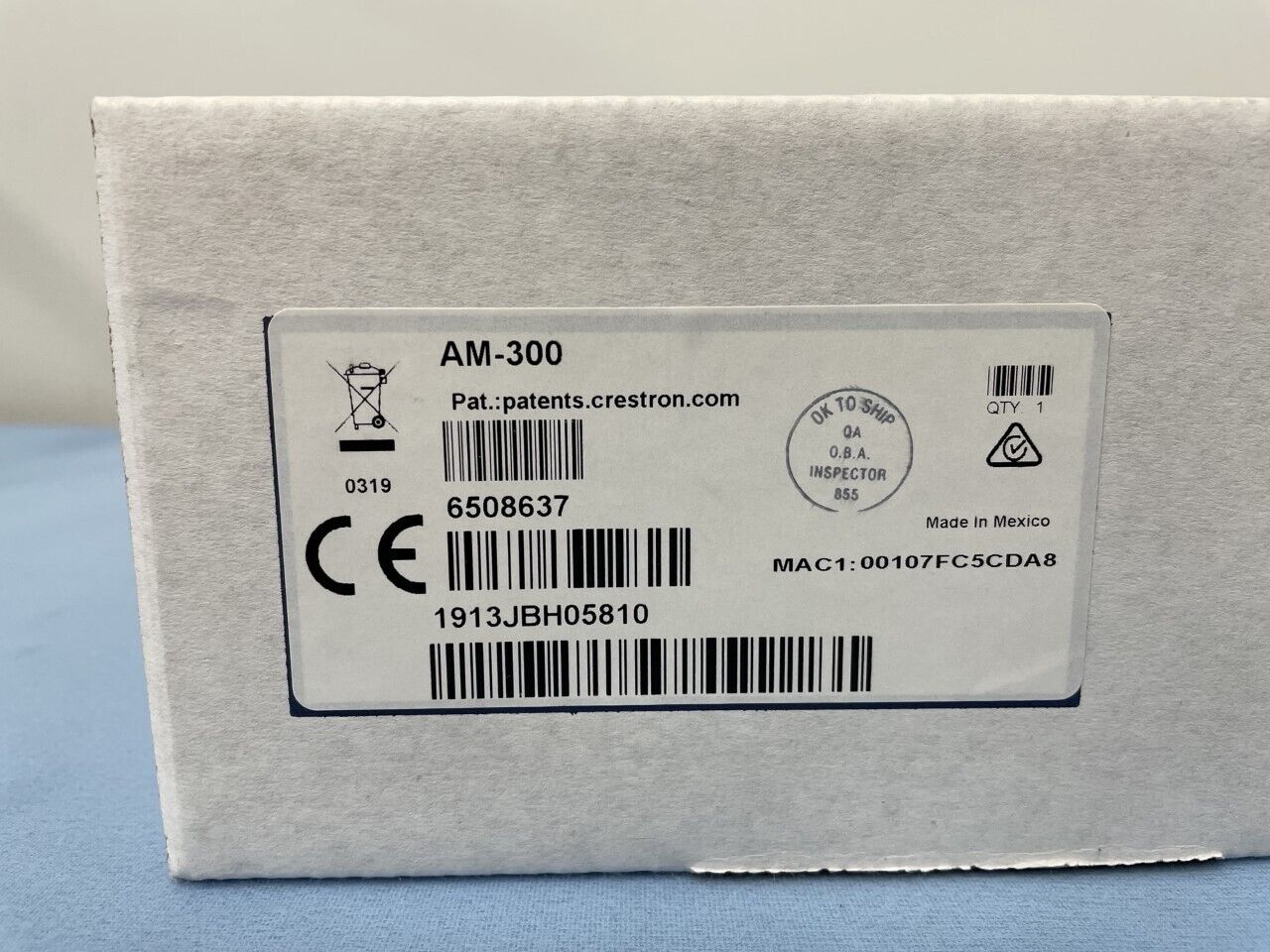 Crestron AM-300 AirMedia Air Media 2 Presentation System 300 #6508637 New/Sealed - Image 2