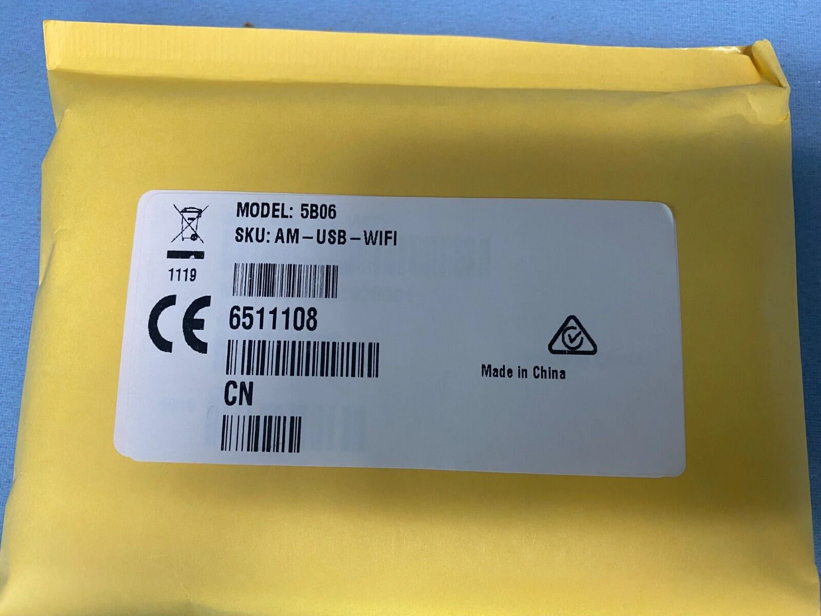 Crestron AM-USB-WIFI 5B06 AirMedia USB Adapter with Wi-Fi Connectivity 6511108 - Image 2