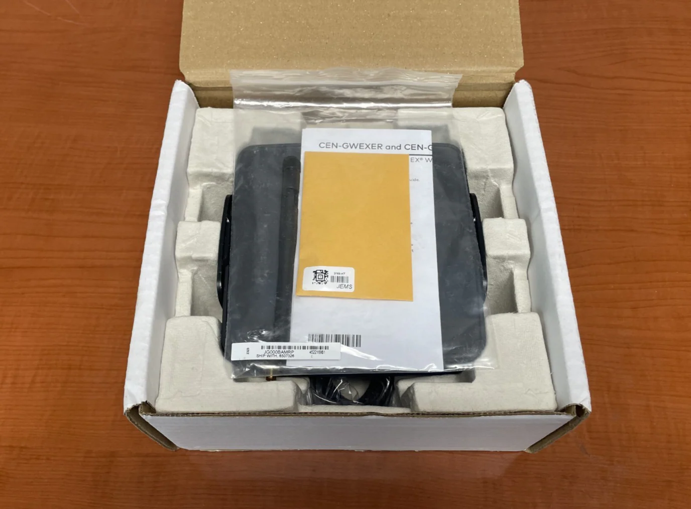 Crestron CEN-GWEXER  infiNET EX Network and ER Wireless Gateway 6507326 - Image 4