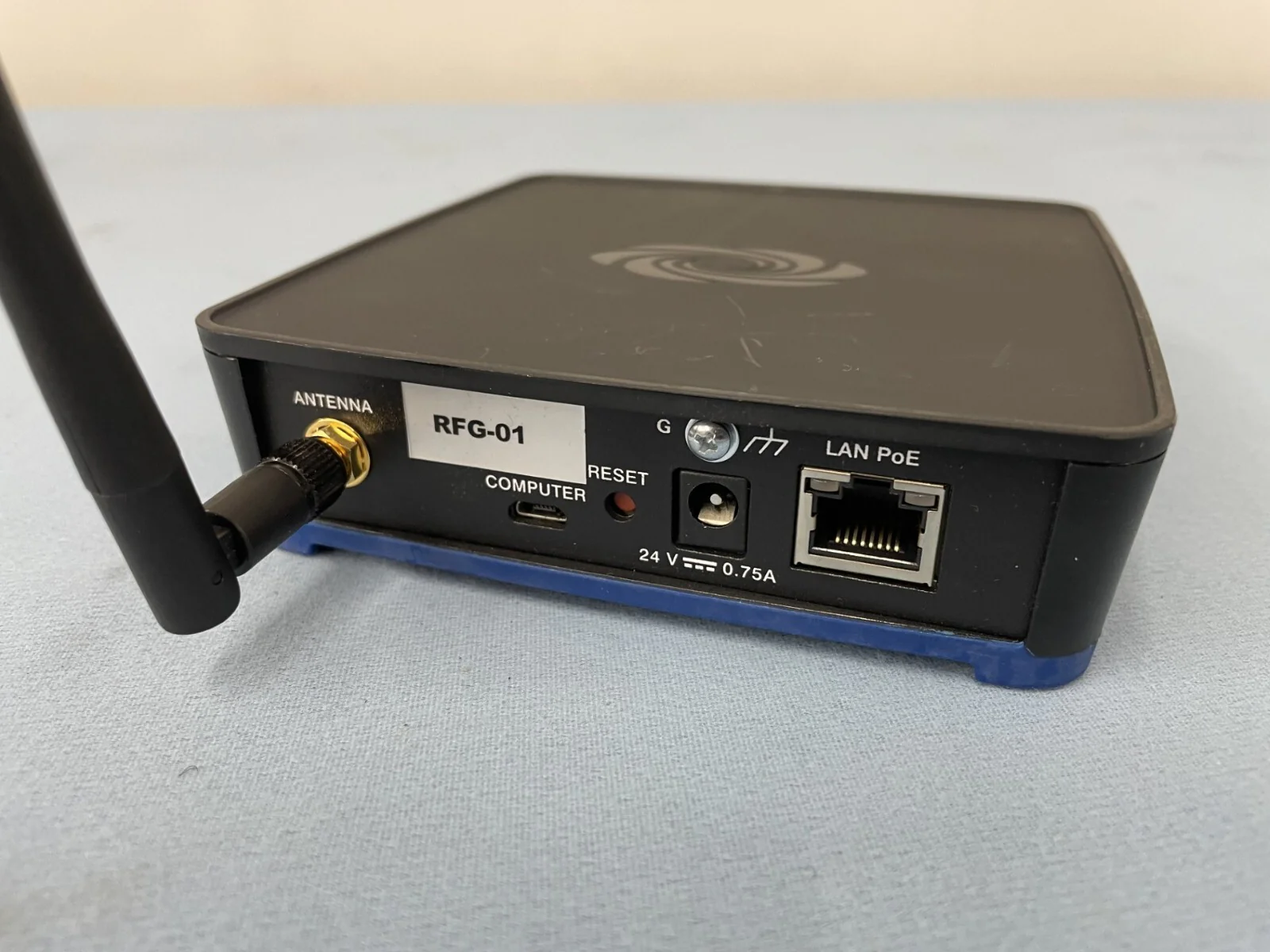 Crestron CEN-GWEXER-PWE infiNET EX & ER 2-Way RF Wireless Gateway 6507325 - Image 3