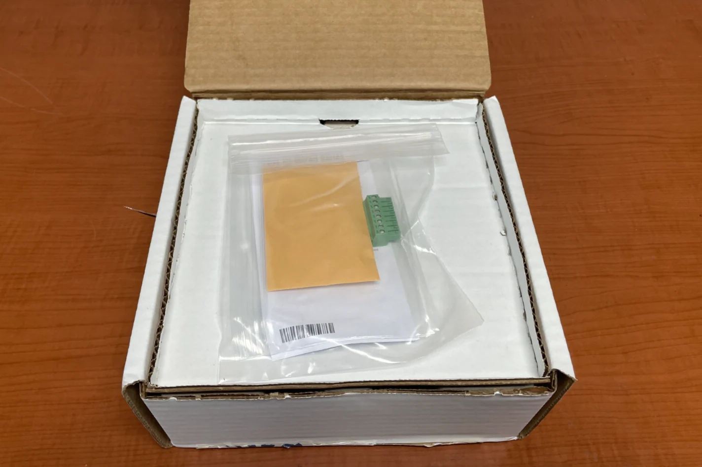 Crestron CEN-IO-IR-104 Wired Ethernet Module with 4 IR Ports - Image 4