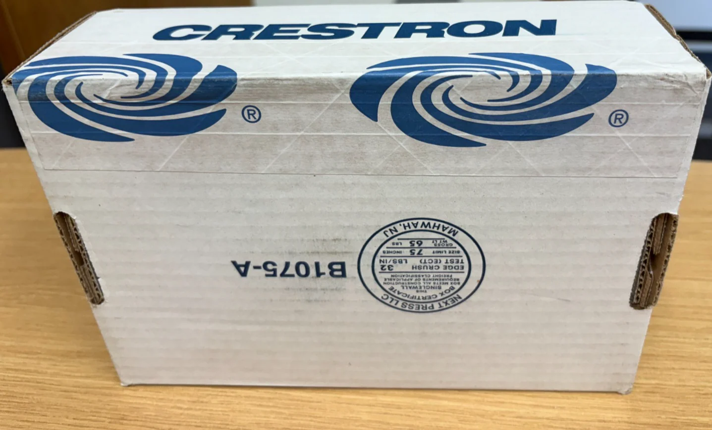 Crestron DIN-IO8 DIN Rail Versiport Module 8 Versiport I/O Ports - Image 2