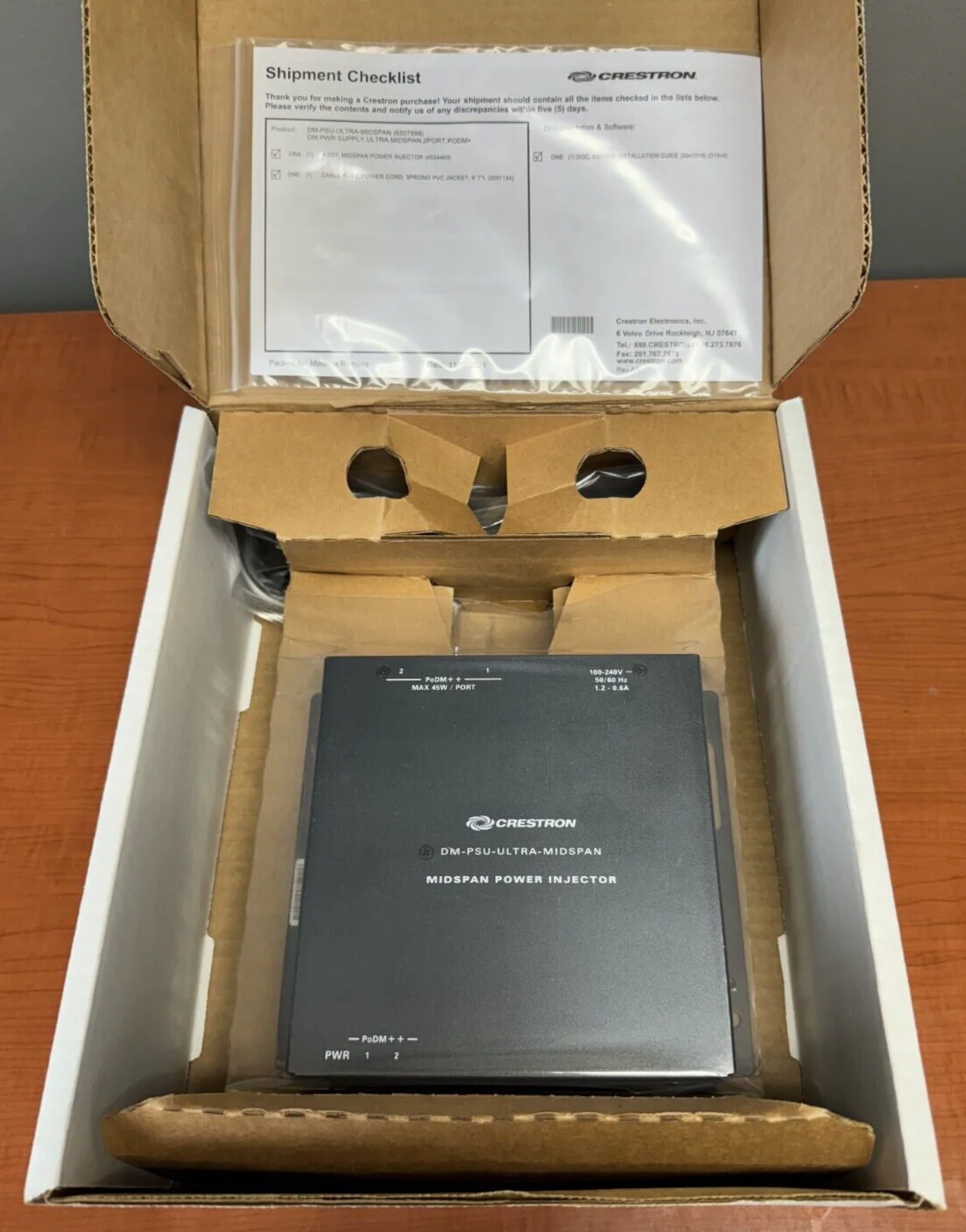 Crestron DM-PSU-ULTRA-MIDSPAN DigitalMedia Ultra Midspan PoDM++ Injector 6507998 - Image 3