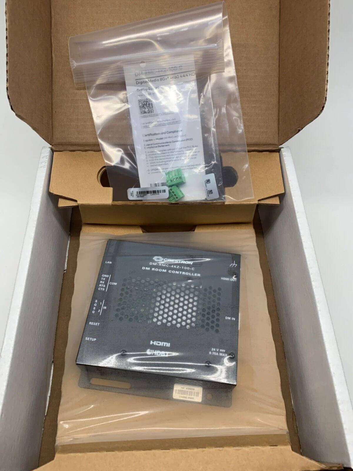 Crestron DM-RMC-4KZ-100-C DigitalMedia 8G+ 4K60 4:4:4 HDR Receiver  (Unit Only) - Image 2