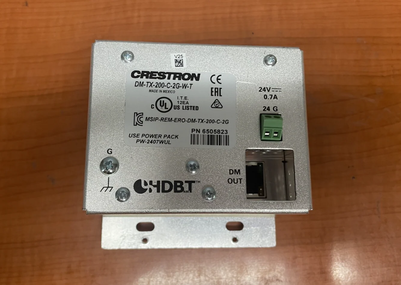 Crestron DM-TX-200-C-2G-W-T Wall Plate DigitalMedia Transmitter 6505823 - Image 2