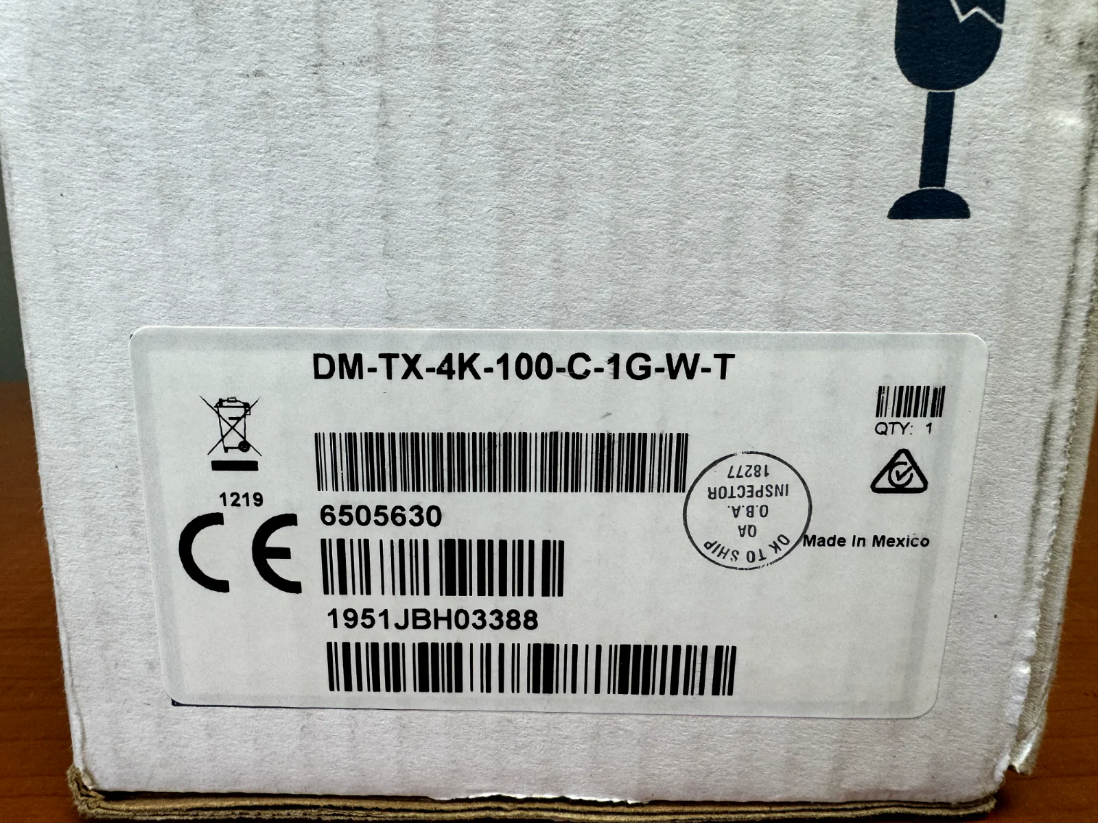 Crestron DM-TX-4k-100-C-1G-W-T Wall Plate 4K DigitalMedia Transmitter 6505630 - Image 2
