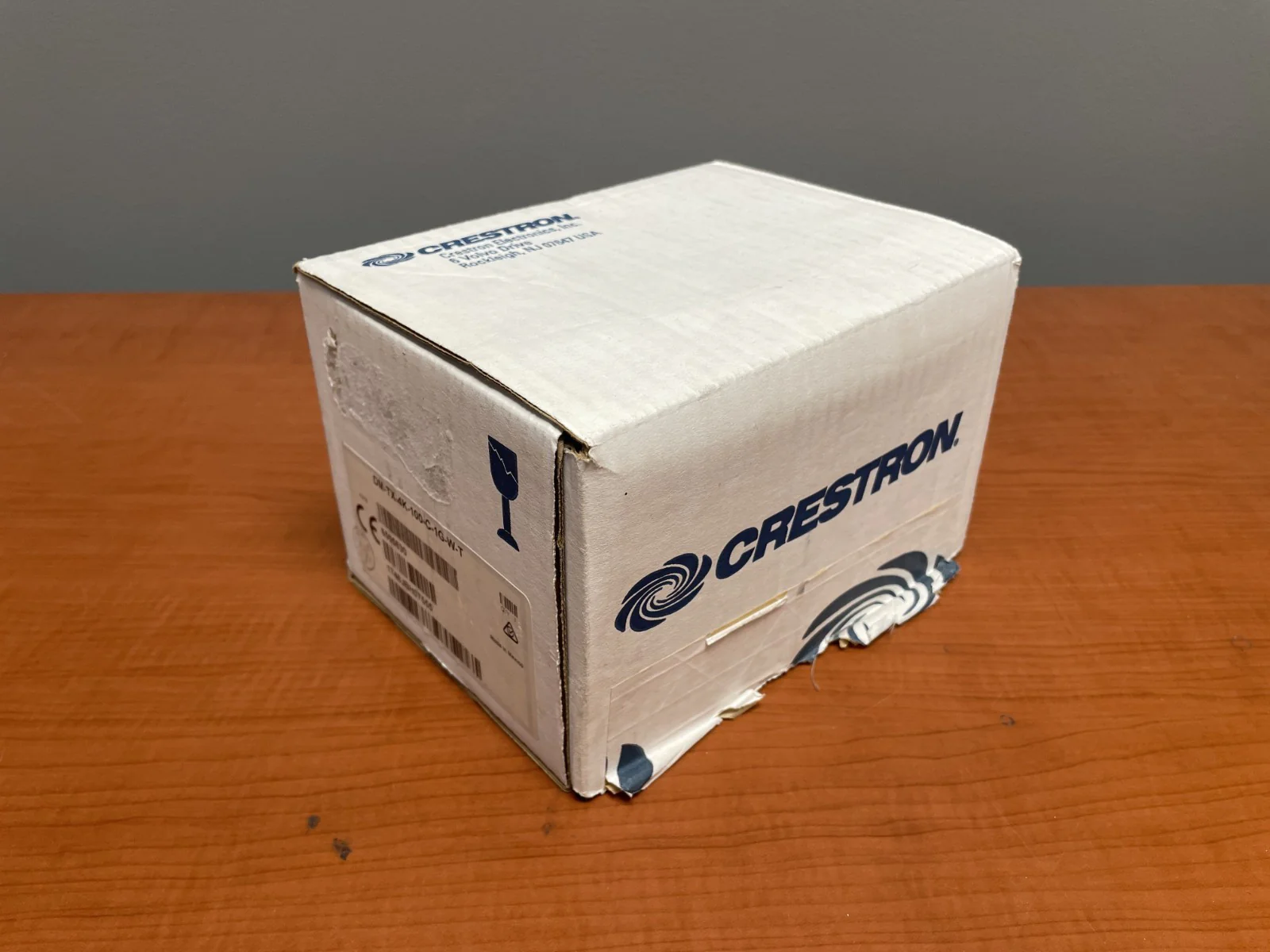 Crestron DM-TX-4K-100-C-1G-W-T Wall Plate DigitalMedia Transmitter 6505630 - Image 2