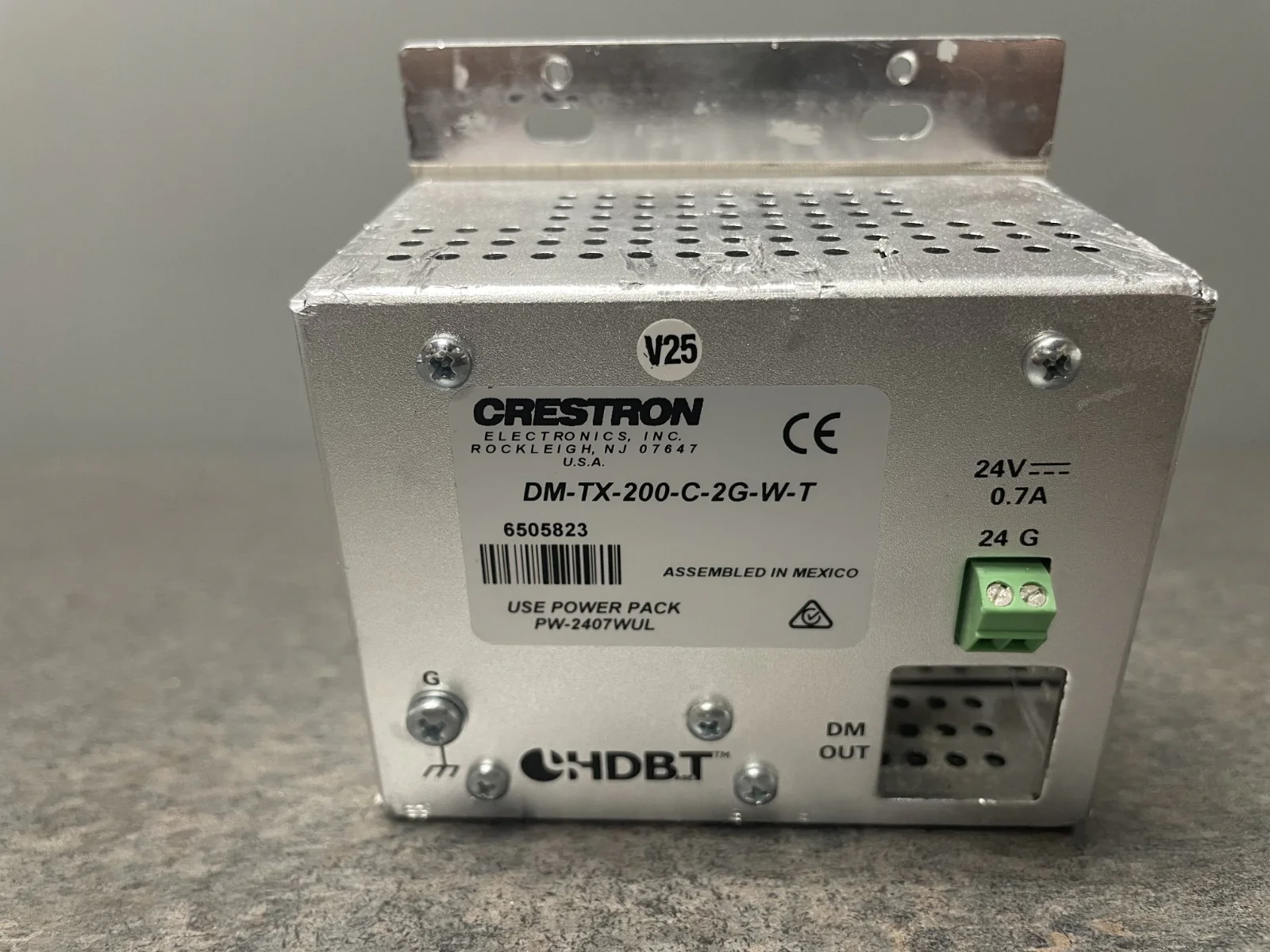 Crestron DM-TX-4K-200-C-1G-W-T Wall Plate DigitalMedia 8G+ Transmitter - Image 3