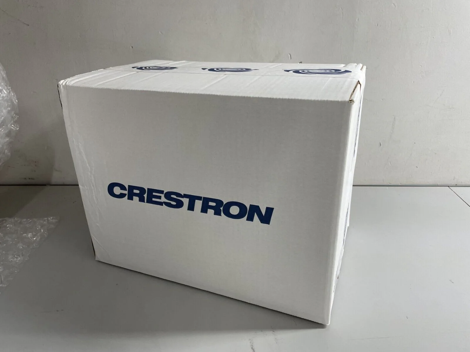 Crestron FT2-202-MECH-B FlipTop Mechanical Cable Management System Black 6508457 - Image 2