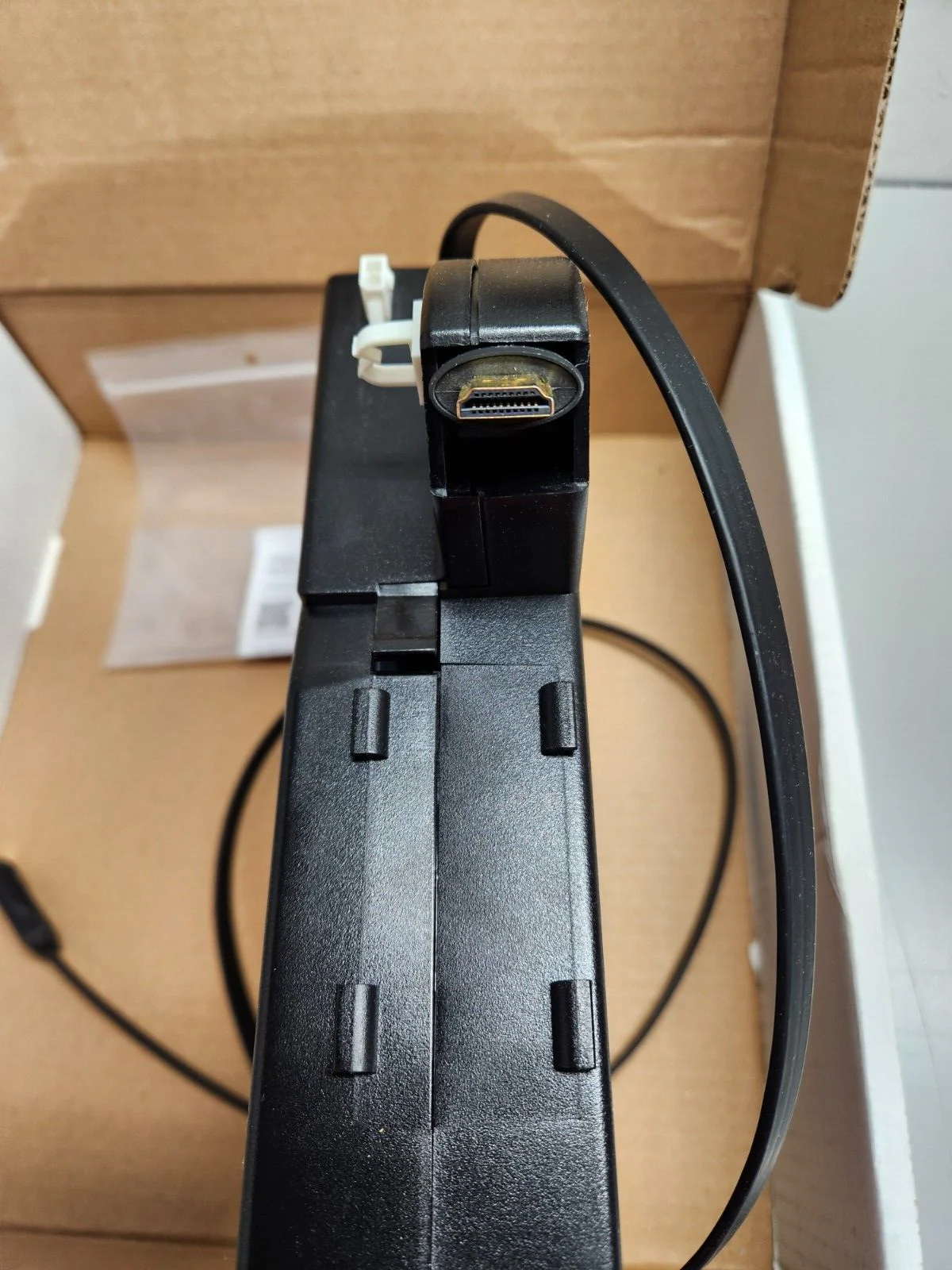 Crestron FT2A-CBLR-1T-HD One-Touch Cable Retractor for FT2 ELEC, HDMI to HDMI - Image 4