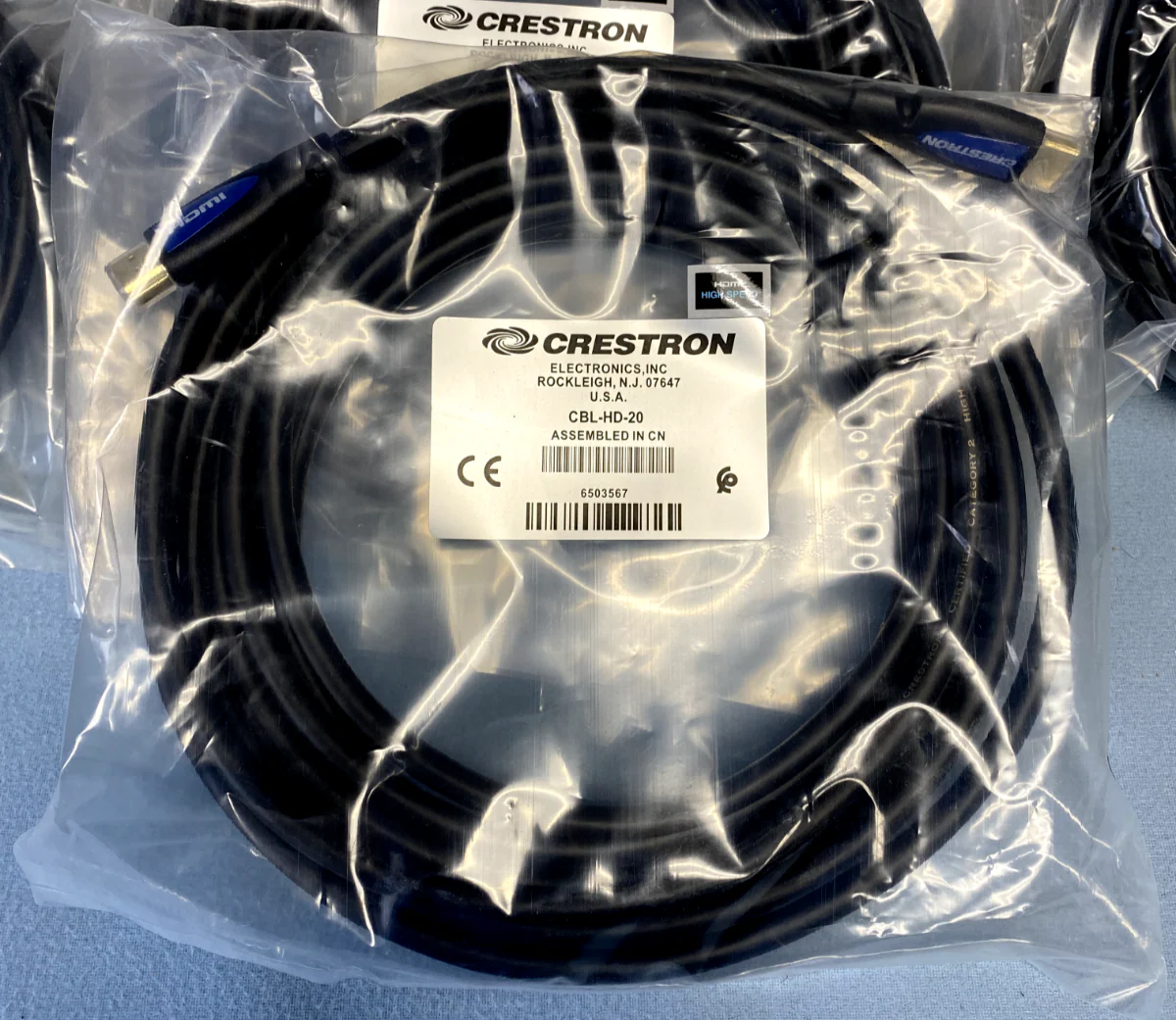 Crestron  lot (5) CBL-HD-20, (5)CBL-HD-3 and (2) CBL-HD-THIN-HS-6 - Image 2