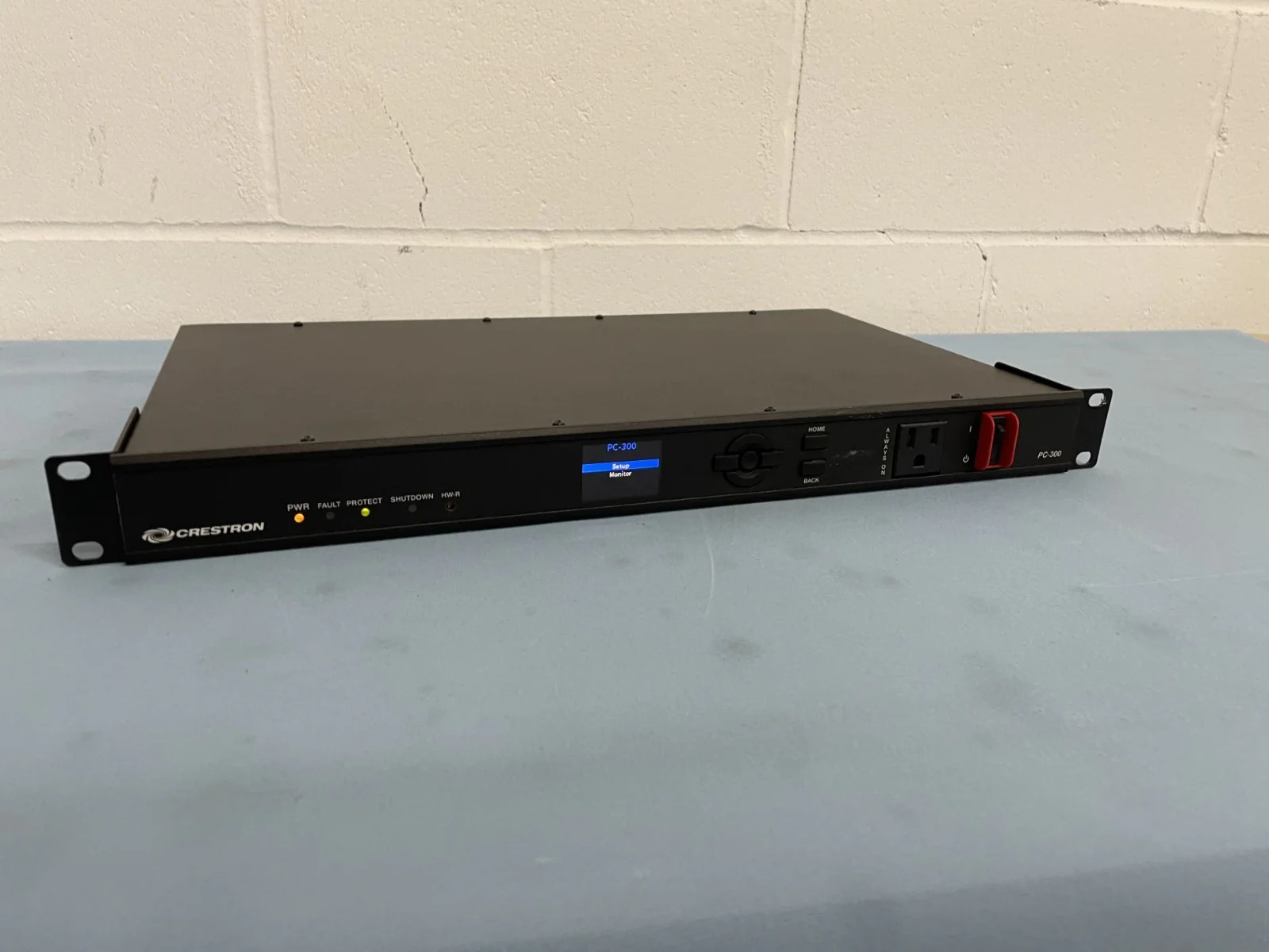 Crestron PC-300 PC300 Energy Monitoring Pro AV/IT Power Conditioner & Controller - Image 3