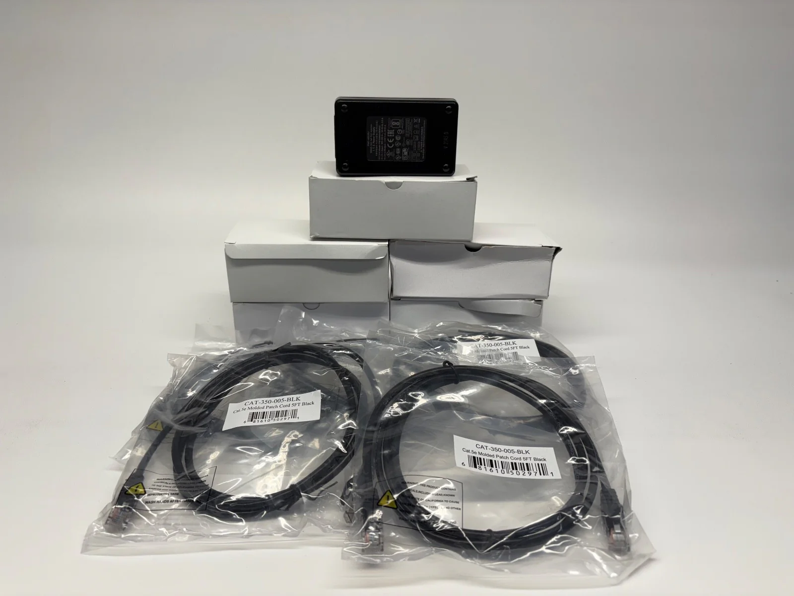 Crestron PWE-4803RU Power over ethernet 100Mb 802.3af POE injector 48V 0.35A