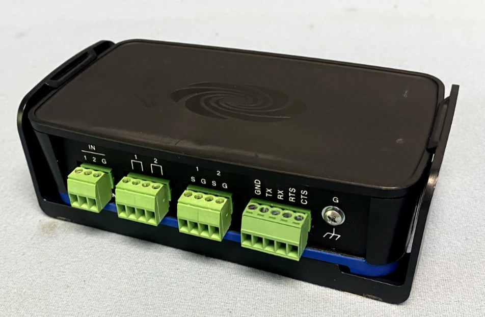 Crestron RMC3 3-Series® Room Media Controller w/Mounting Bracket 6505761 - Image 2