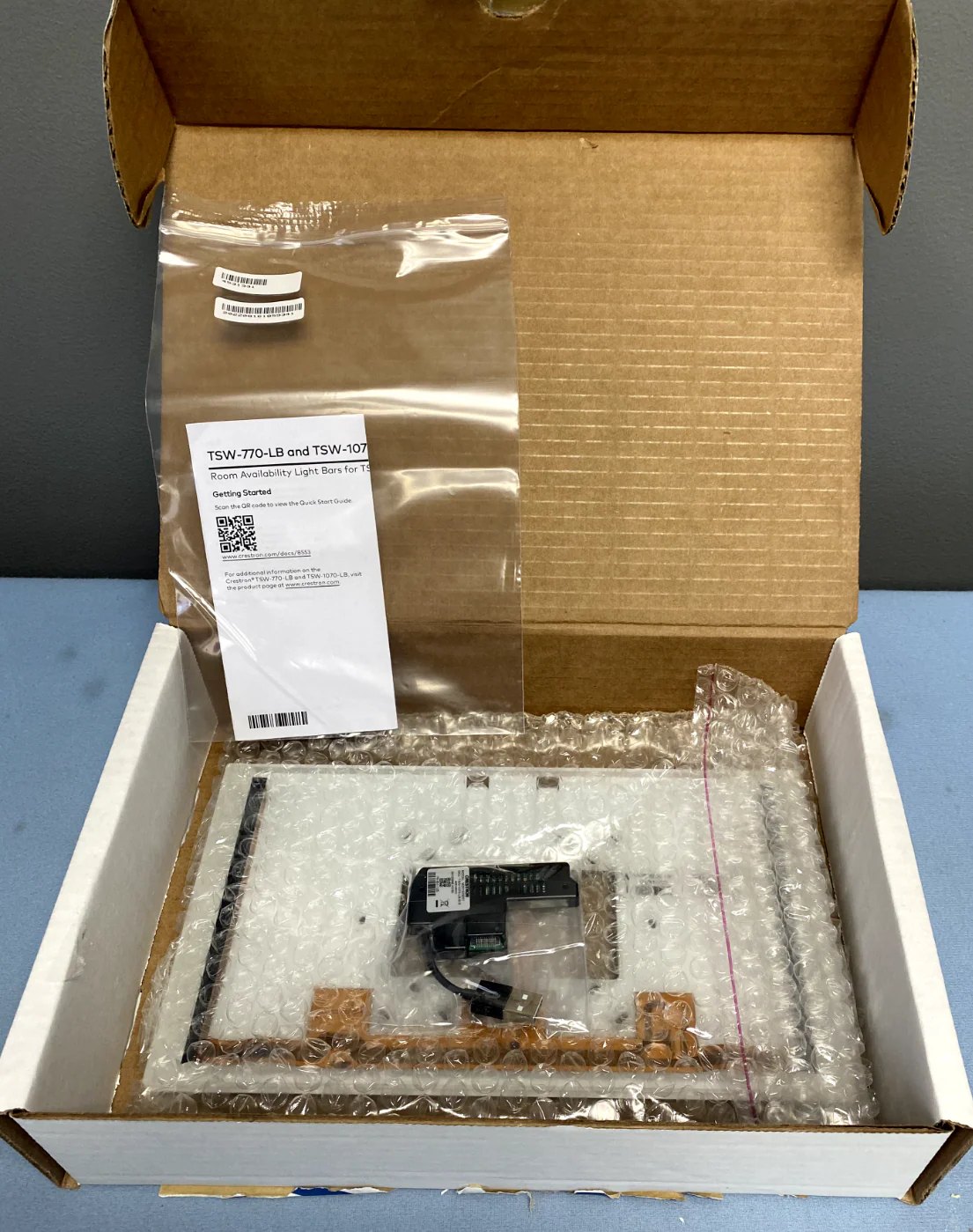 Crestron TSW-1070-LB-B-S Room Availability Light Bar for TSW-1070 Series 6511125 - Image 3