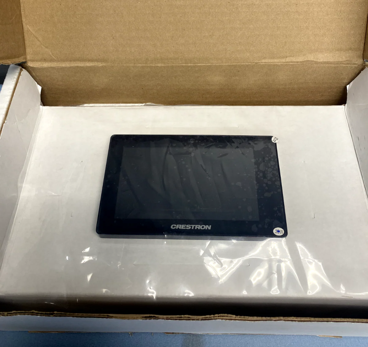 Crestron TSW-560-B-S 5 in. Touch Screen, Black Smooth 6507647