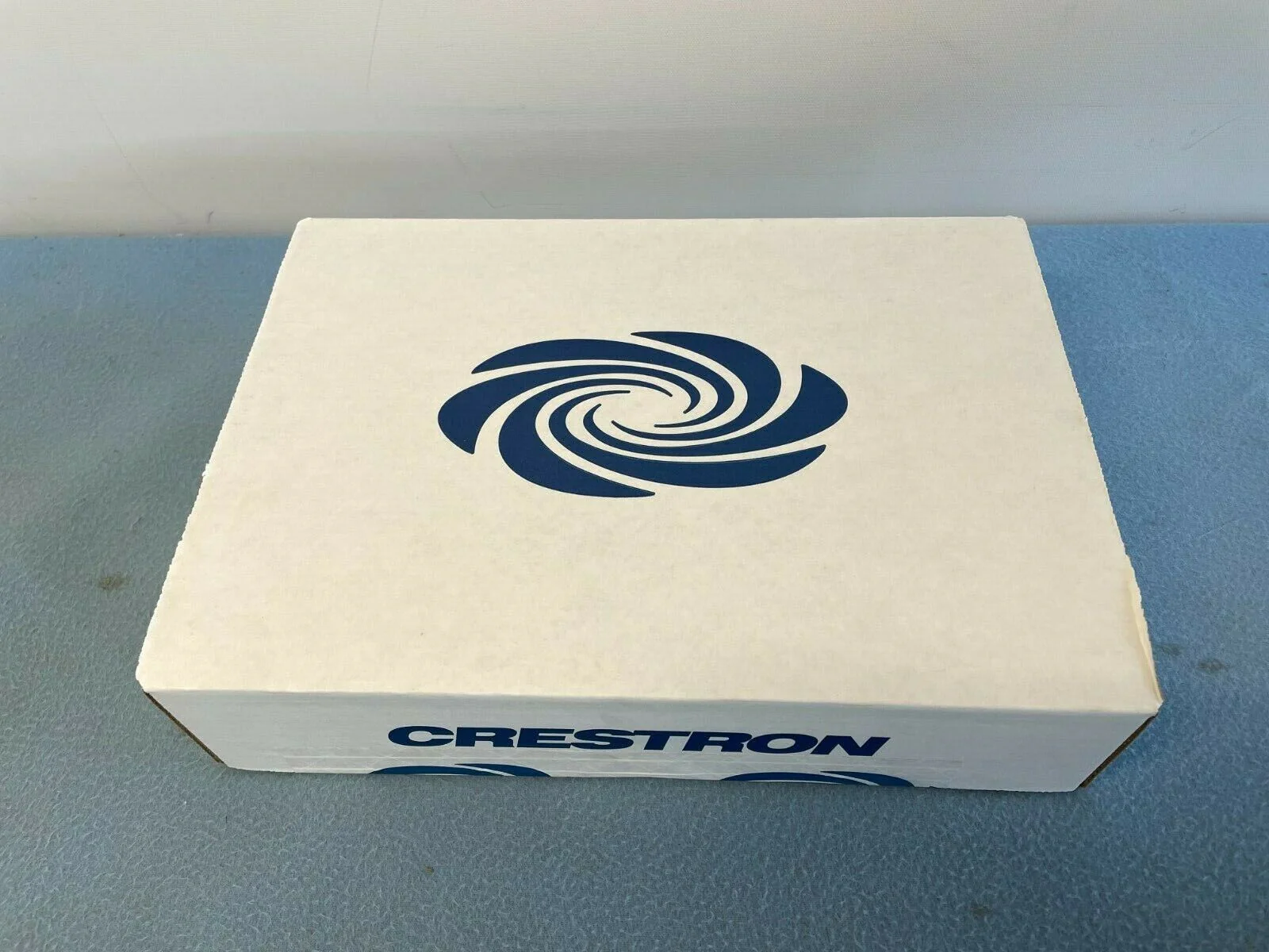 Crestron TSW-760-LB-B Room Availability Light Bar for TSS-7/760 Series Black NEW