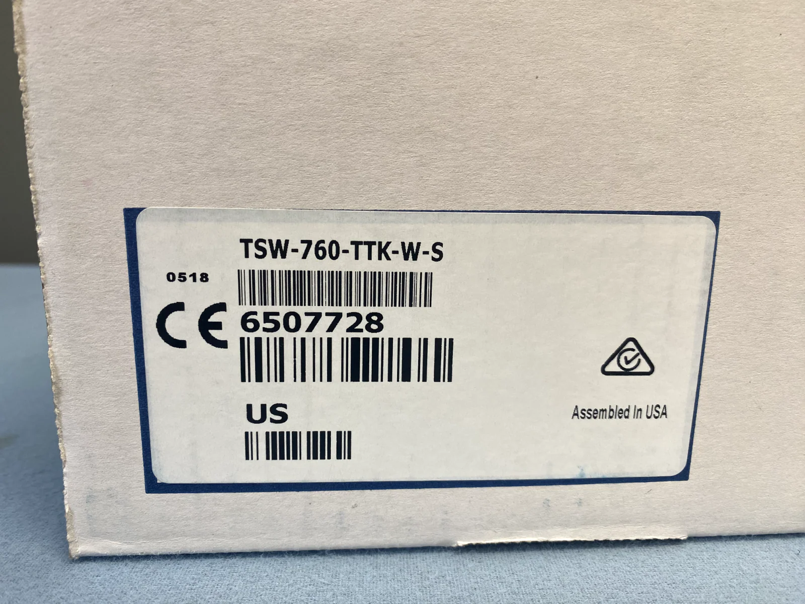 Crestron TSW-760-TTK-W-S Tabletop Kit for TSW-760 &TSS-7, White Smooth | 6507728 - Image 2