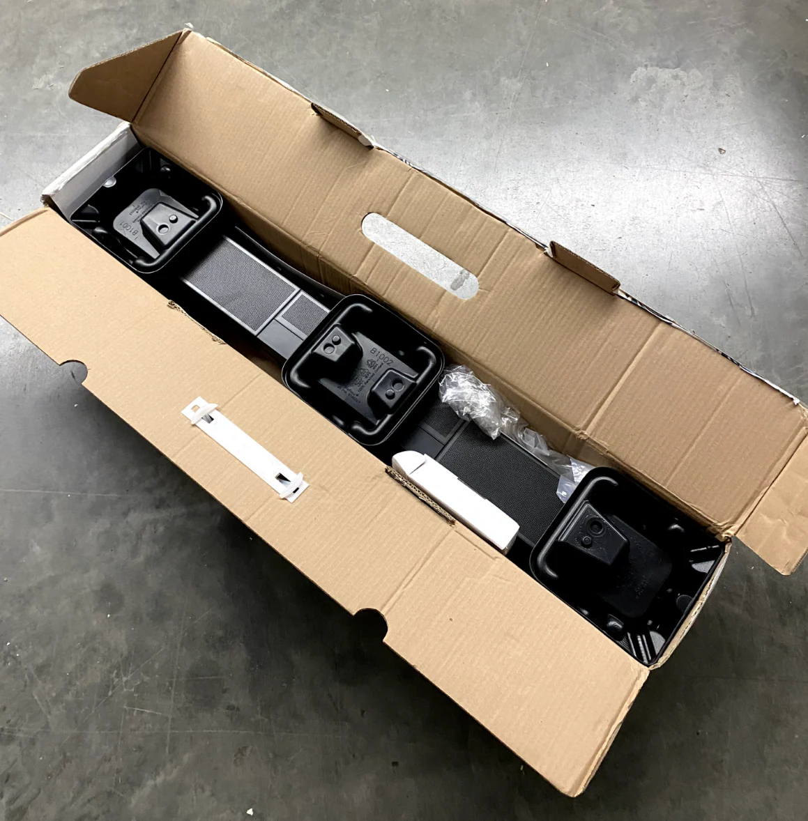 Crestron UC-B160-T KIT Wall Mount UC Video Conference System MS Teams 6510518 - Image 10