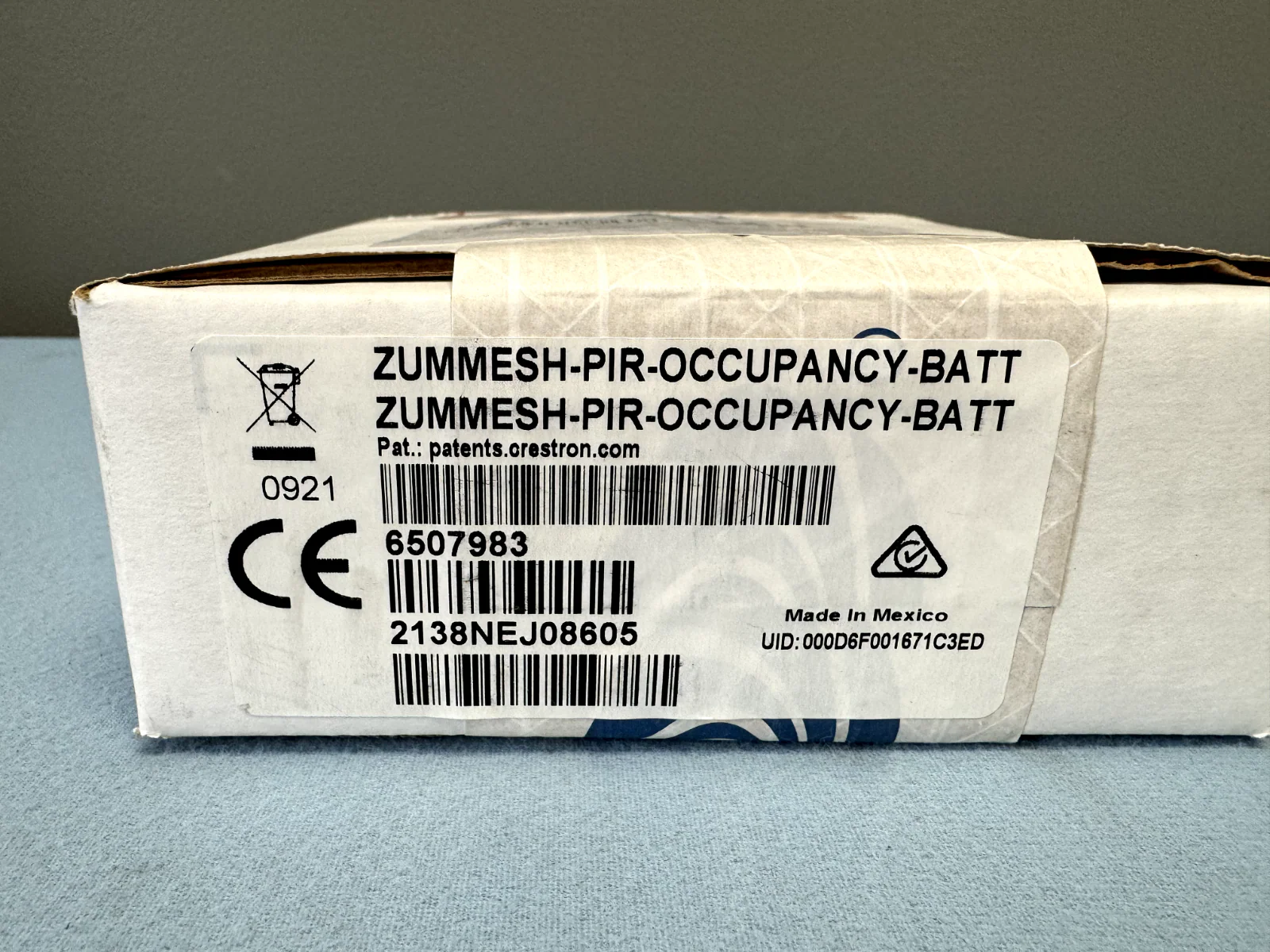 Crestron ZUMMESH-PIR-OCCUPANCY-BATT Zūm Battery-Powered Occupancy Sensor 6507983 - Image 2
