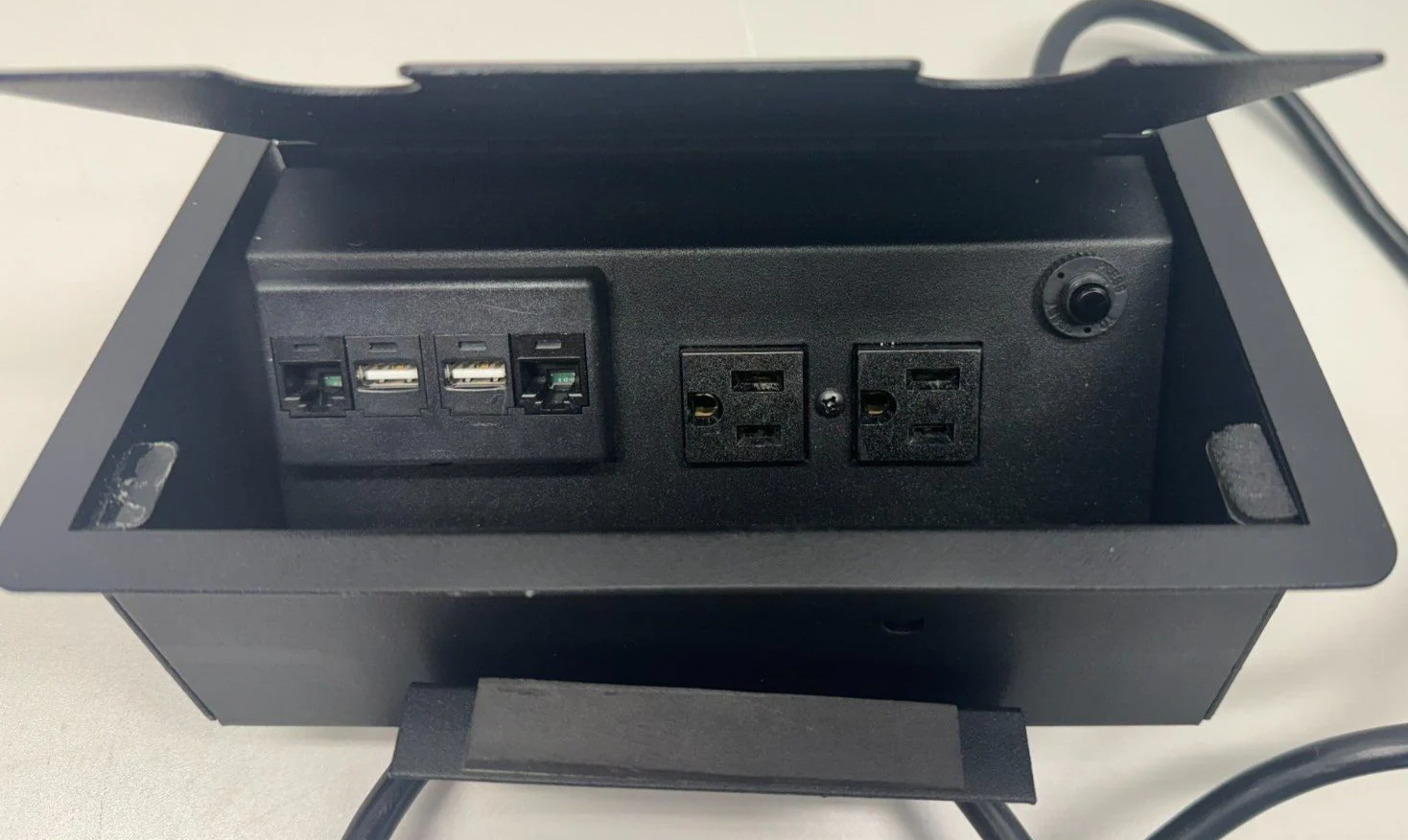 ECA Power Module, Interact w/Telecom Plate featuring 2x usb & 2x Ethernet Port - Image 2